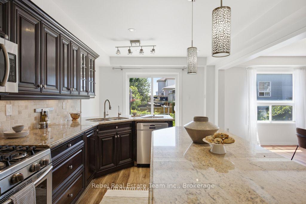 Photo 13 of 21 Bottrell Street, Clarington, Bowmanville — HOMEH