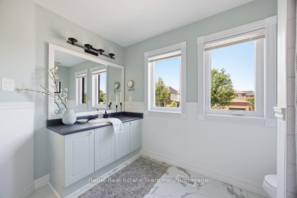 Photo 24 of 21 Bottrell Street, Clarington, Bowmanville — HOMEH
