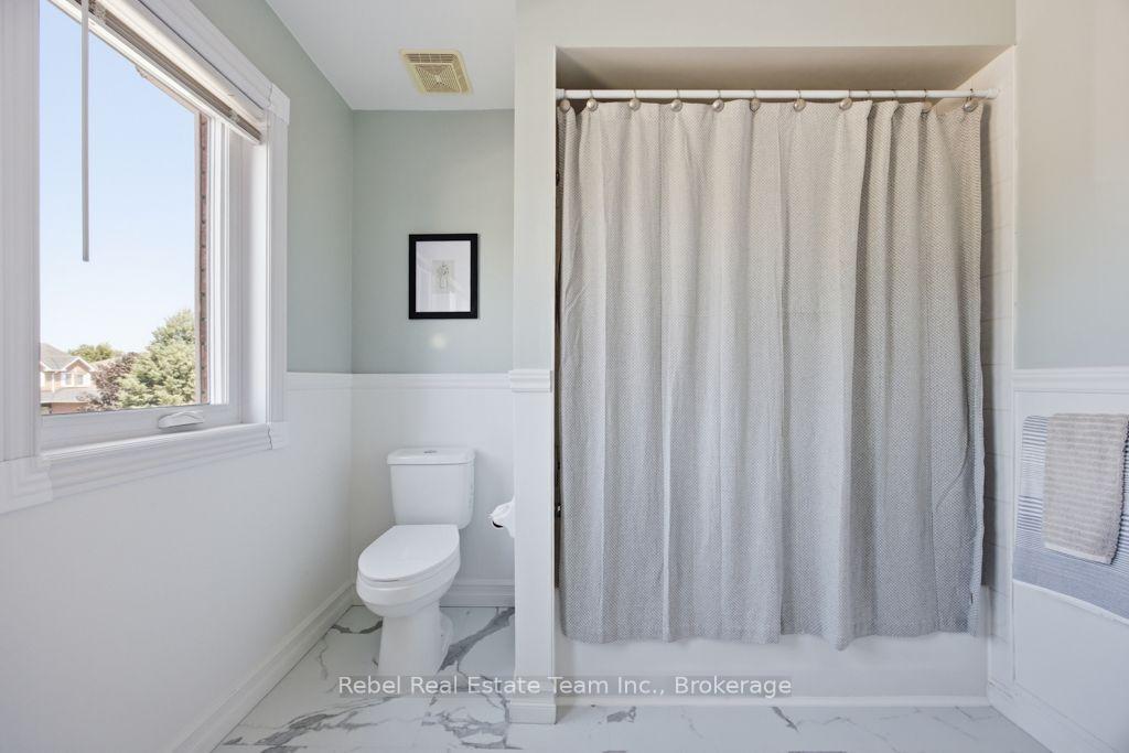 Photo 25 of 21 Bottrell Street, Clarington, Bowmanville — HOMEH
