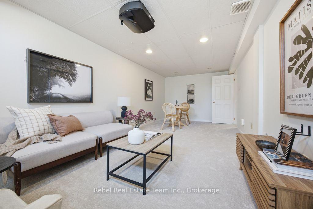 Photo 31 of 21 Bottrell Street, Clarington, Bowmanville — HOMEH