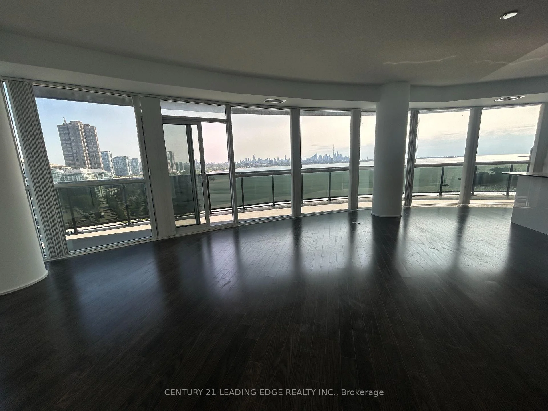 Photo 5 of Unit 1102, 80 Marine Parade Drive, Etobicoke, Mimico — HOMEH
