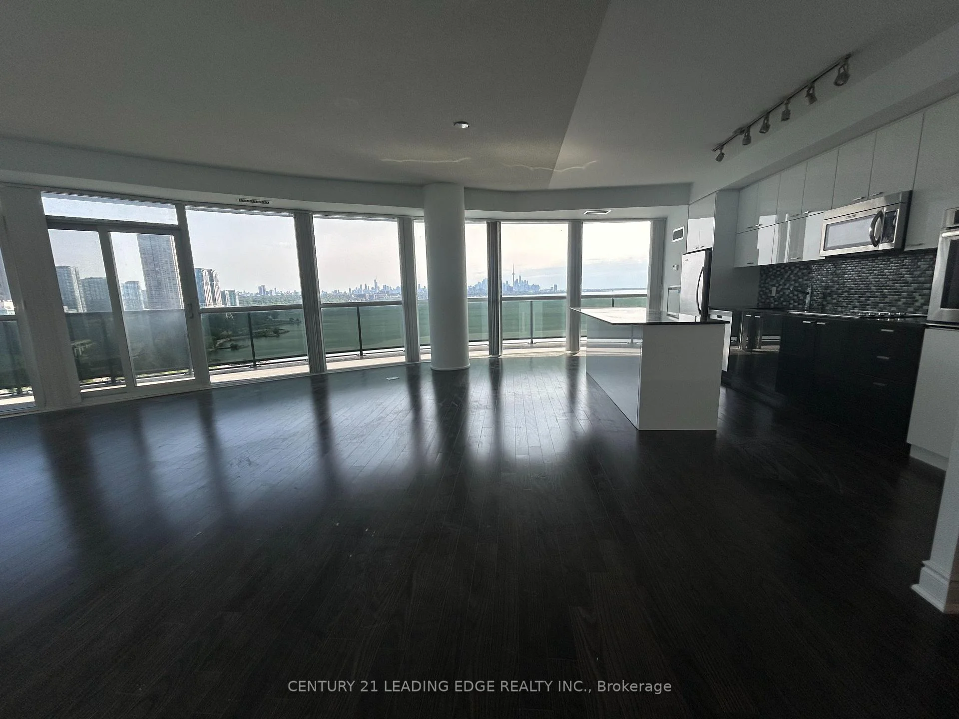 Photo 7 of Unit 1102, 80 Marine Parade Drive, Etobicoke, Mimico — HOMEH
