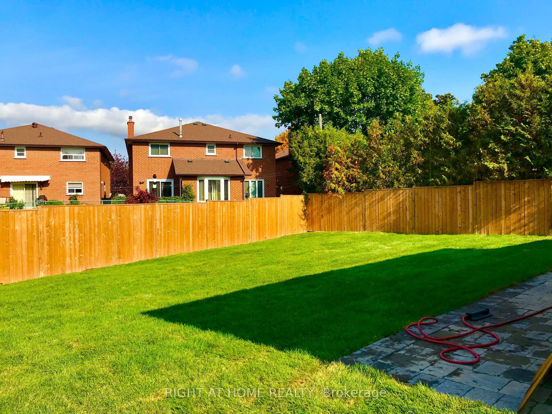 Photo 6 of Unit MAIN FL, 4 Trophy Drive, North York, Victoria Village — HOMEH