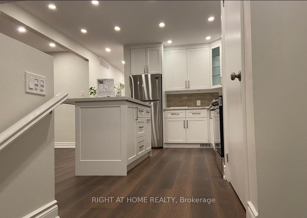 Photo 8 of Unit MAIN FL, 4 Trophy Drive, North York, Victoria Village — HOMEH