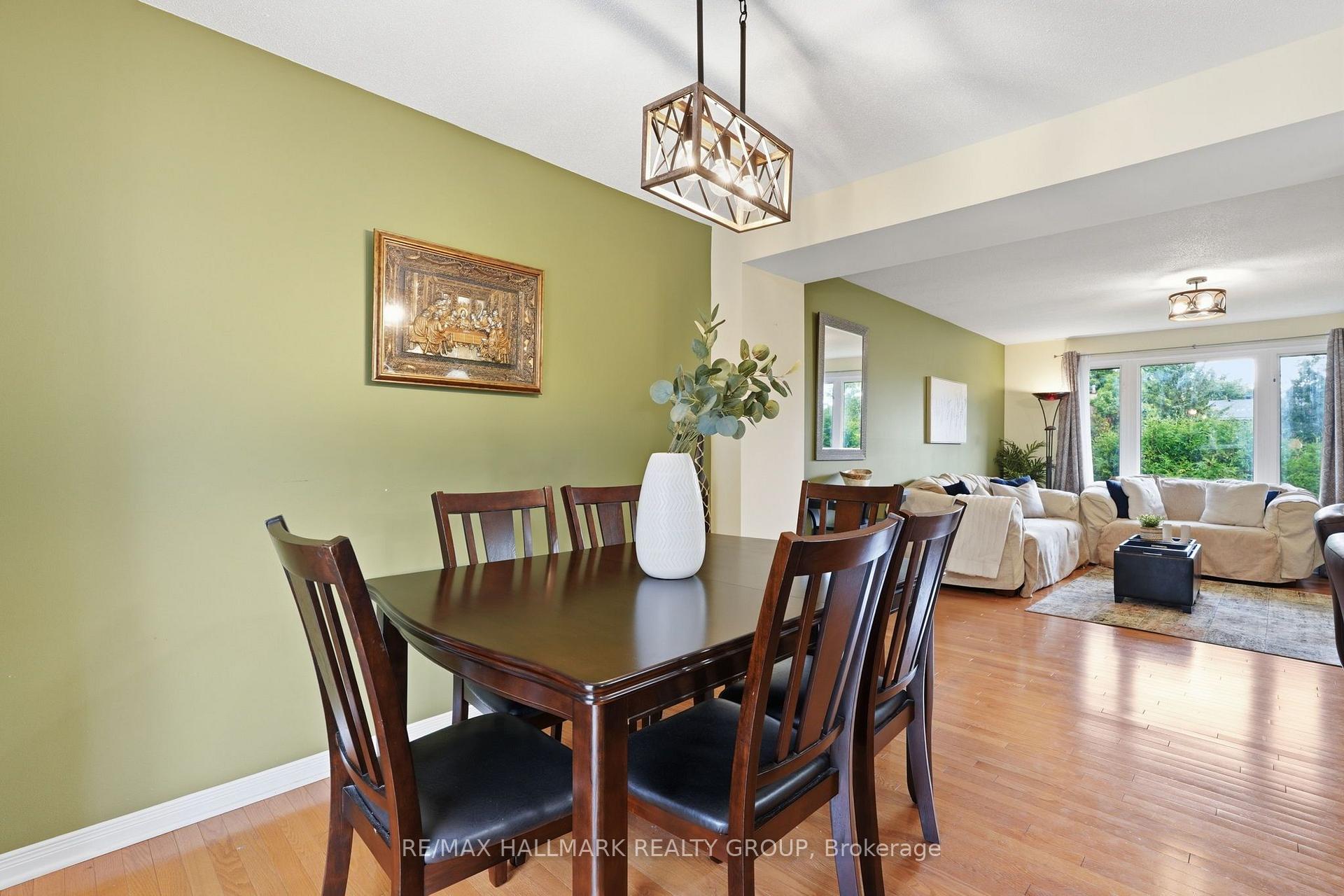 Photo 9 of 114 Monterey Drive, Ottawa, Leslie Park — HOMEH