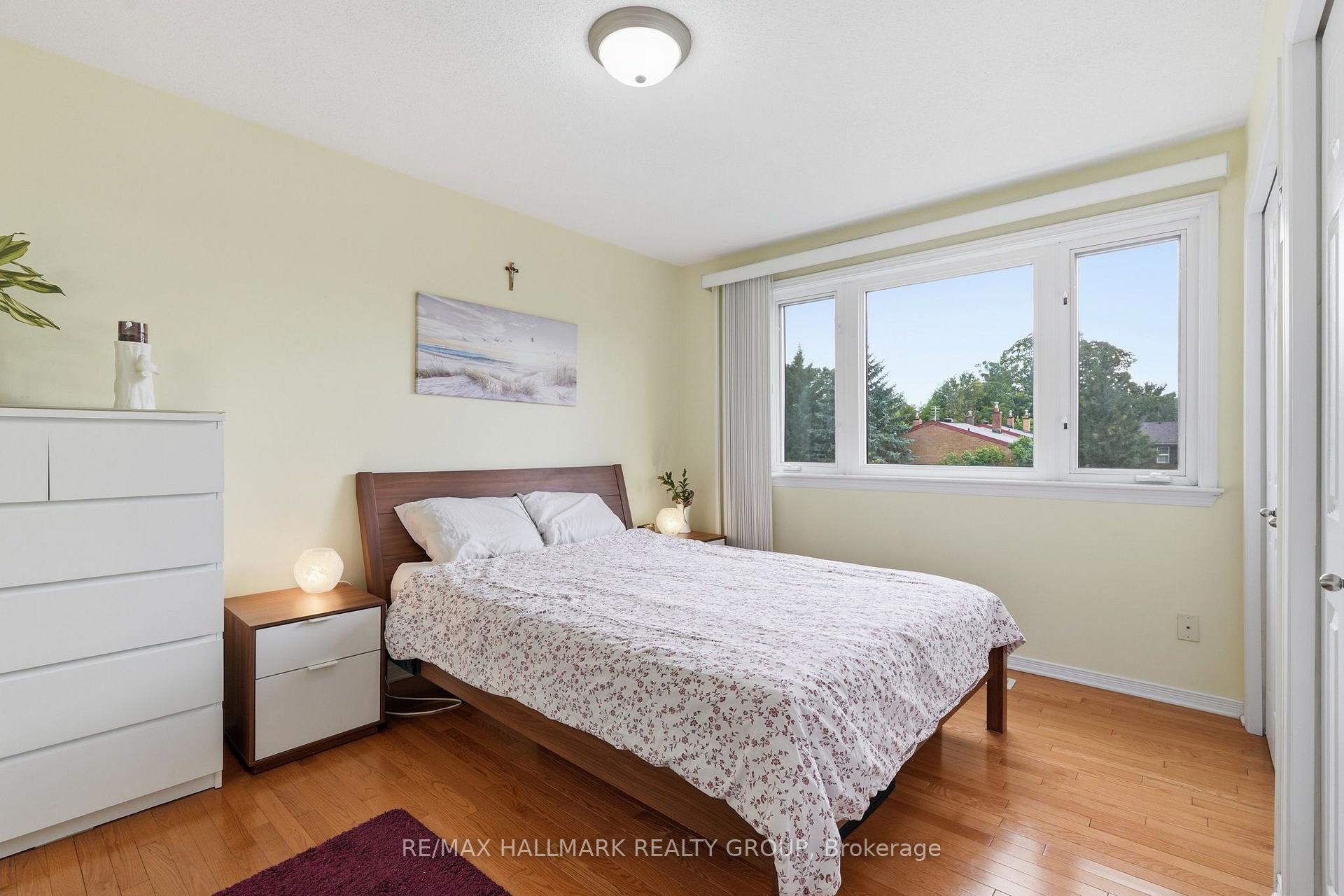 Photo 20 of 114 Monterey Drive, Ottawa, Leslie Park — HOMEH