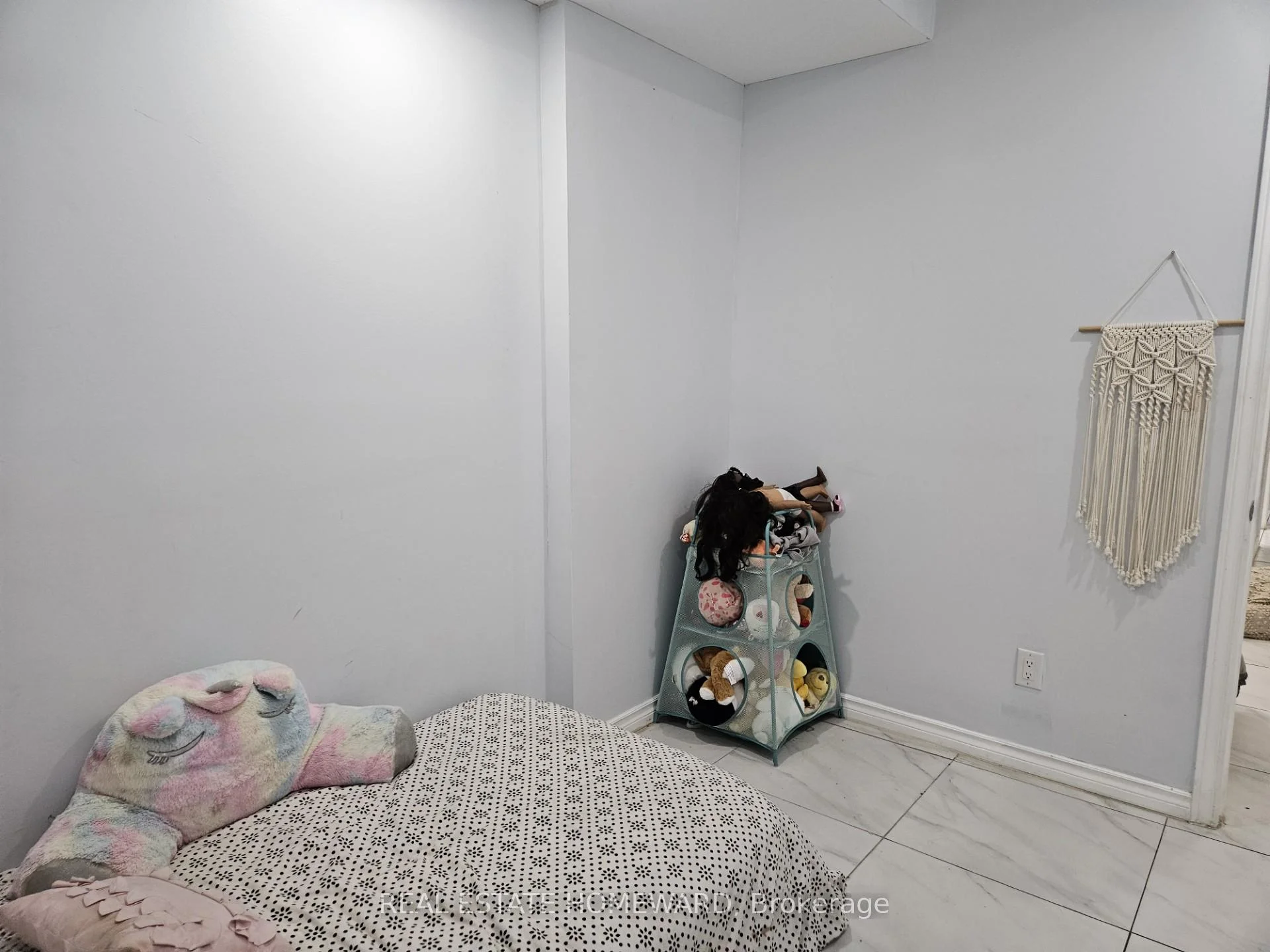 Photo 10 of Unit Lower, 141 Coxwell Avenue, Toronto, The Beaches — HOMEH