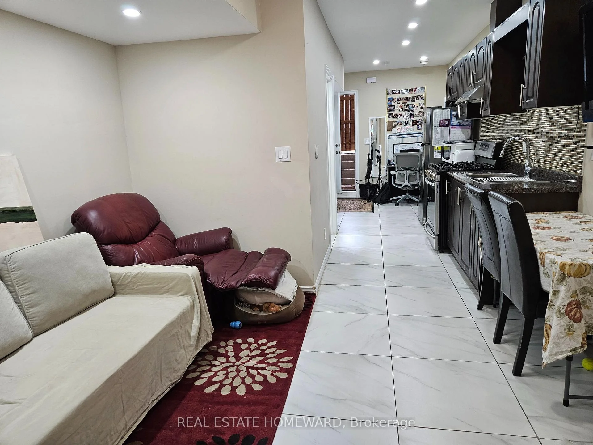 Photo 19 of Unit Lower, 141 Coxwell Avenue, Toronto, The Beaches — HOMEH