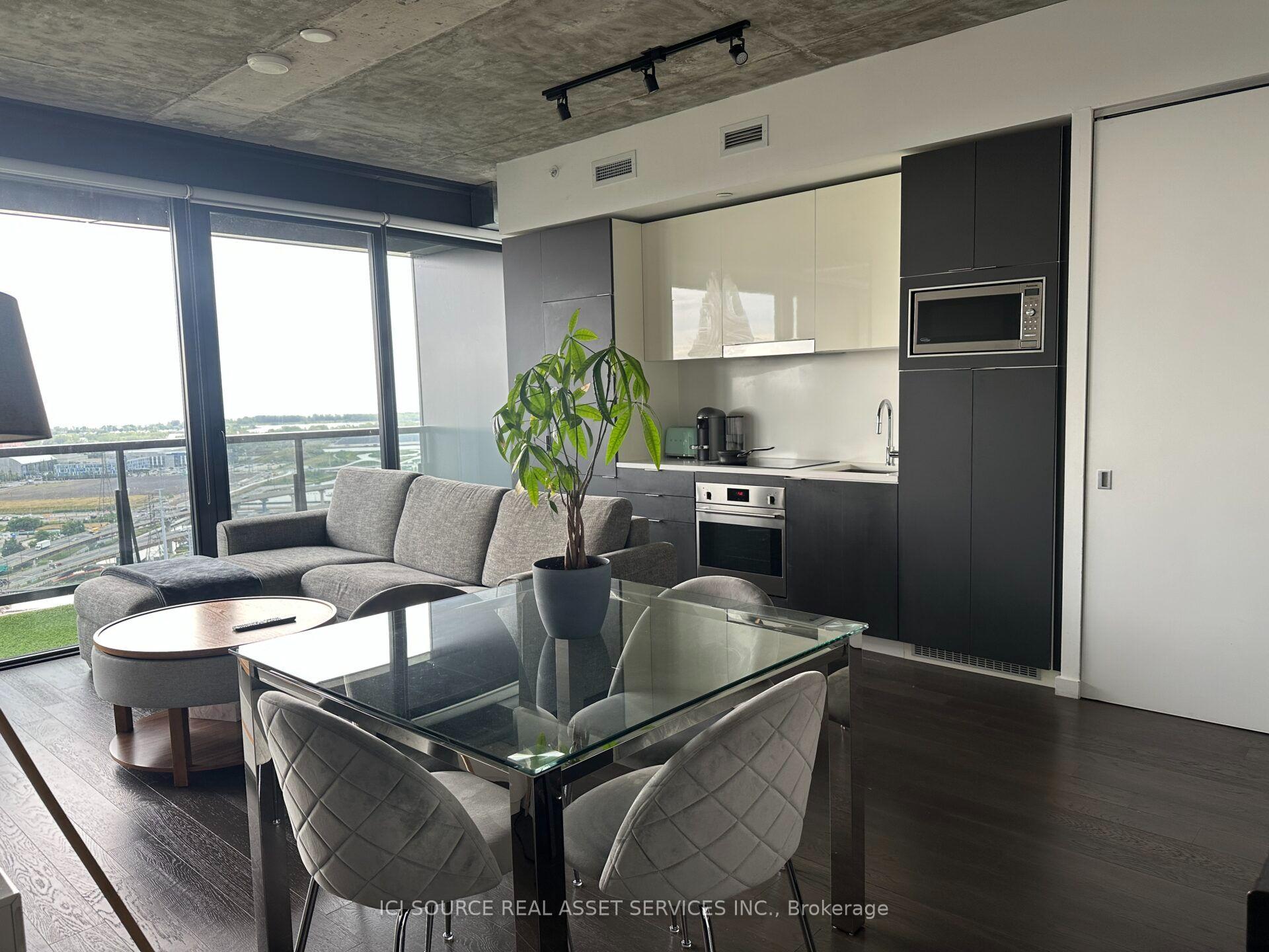 Photo of Unit 2407, 170 Bayview Avenue
