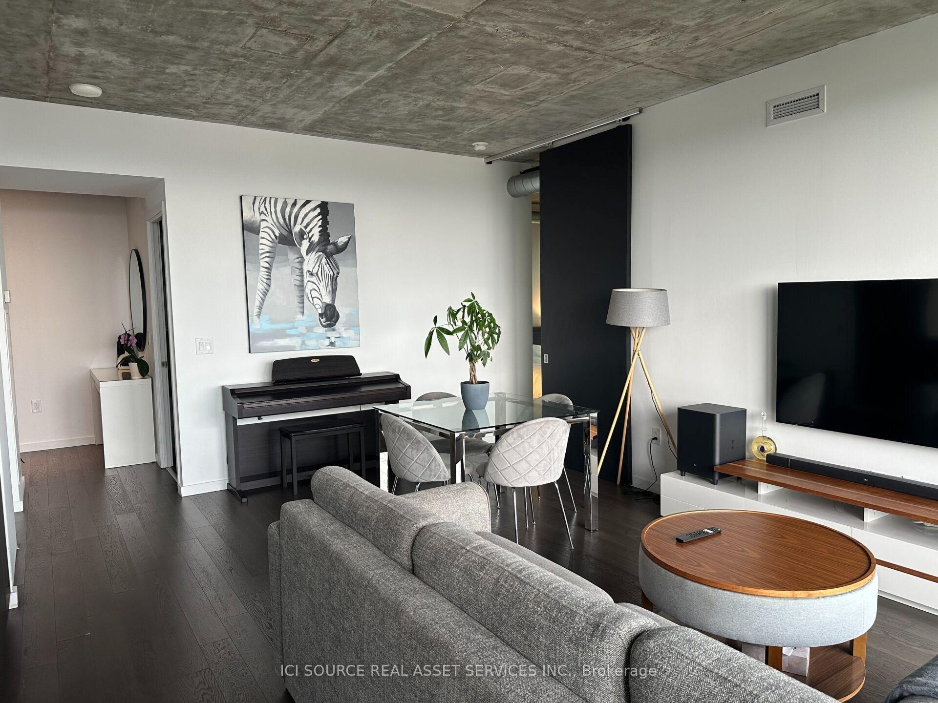 Photo 2 of Unit 2407, 170 Bayview Avenue, Toronto, Moss Park — HOMEH