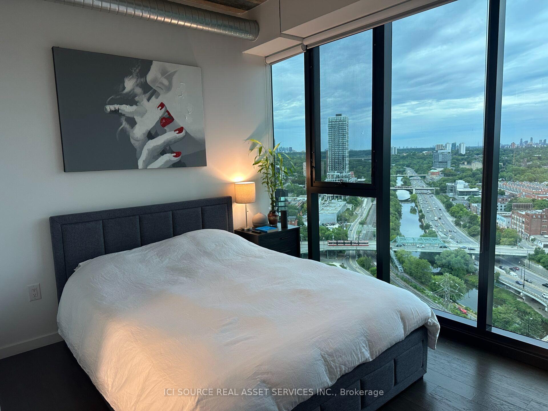 Photo 7 of Unit 2407, 170 Bayview Avenue, Toronto, Moss Park — HOMEH