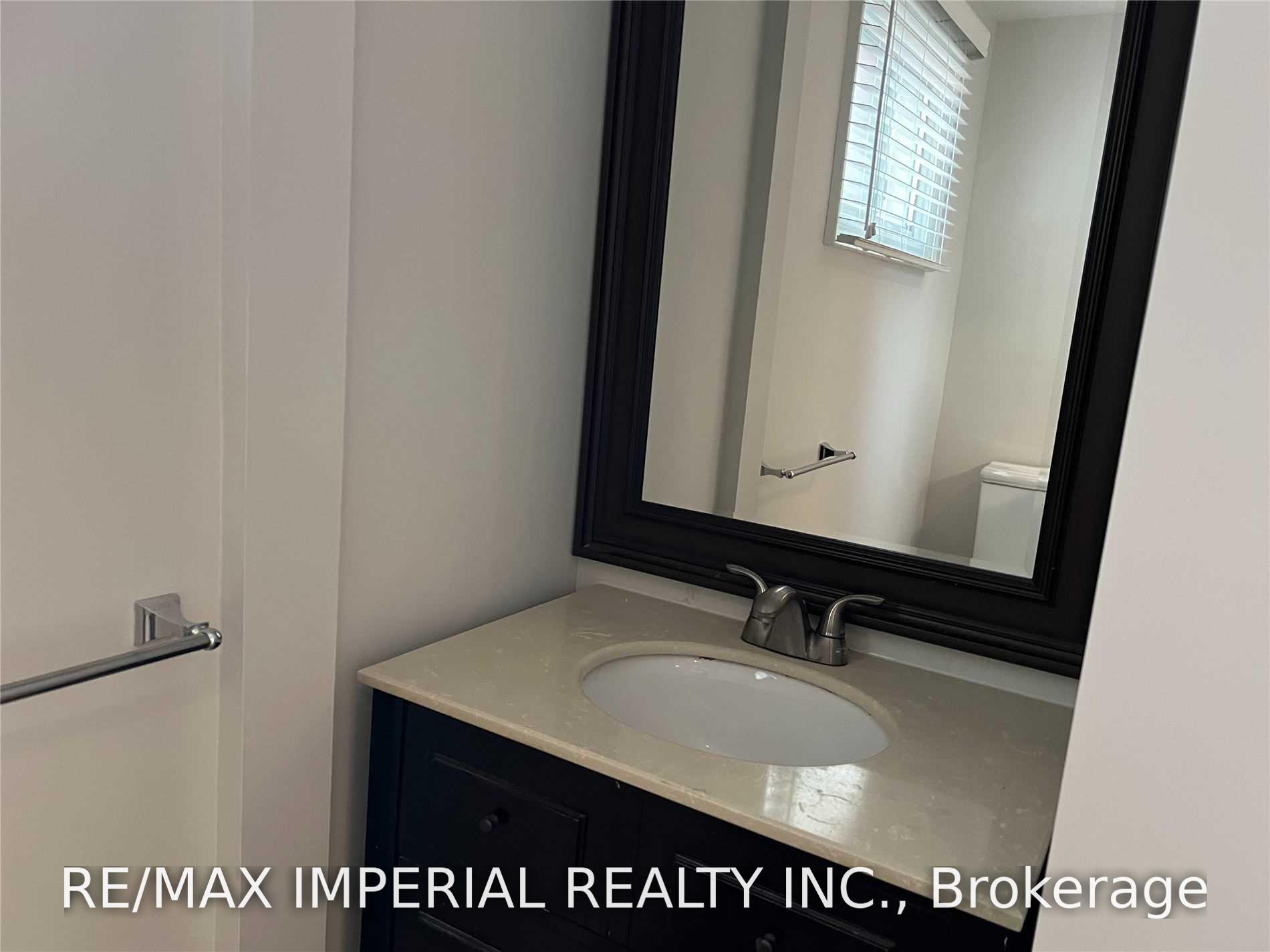 Photo 23 of 8 Multiflora Place, Markham, Bayview Fairway-Bayview Country Club Estates — HOMEH