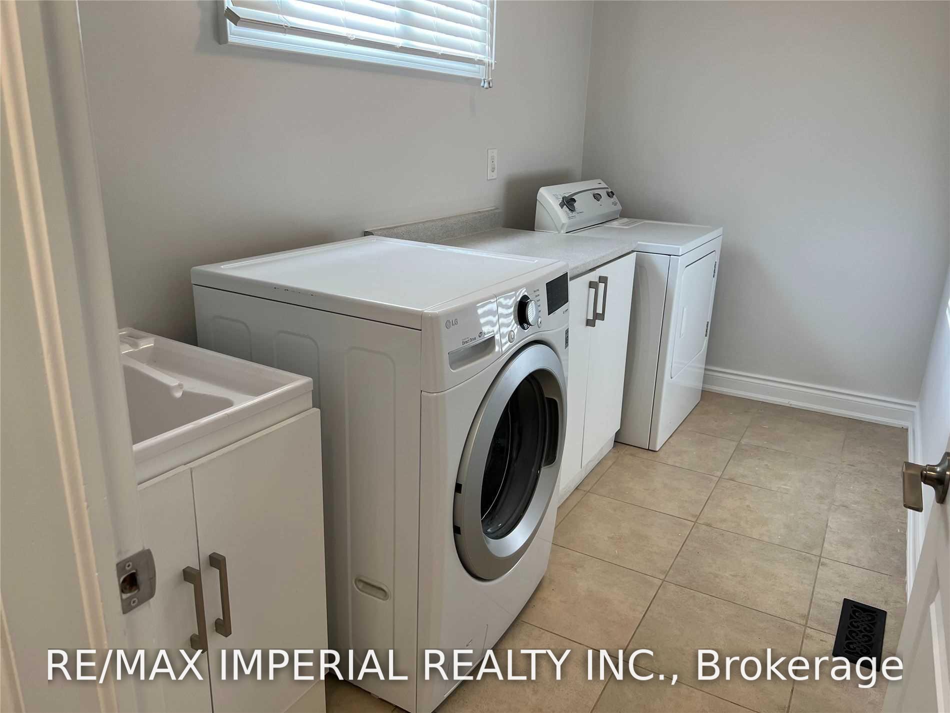 Photo 39 of 8 Multiflora Place, Markham, Bayview Fairway-Bayview Country Club Estates — HOMEH
