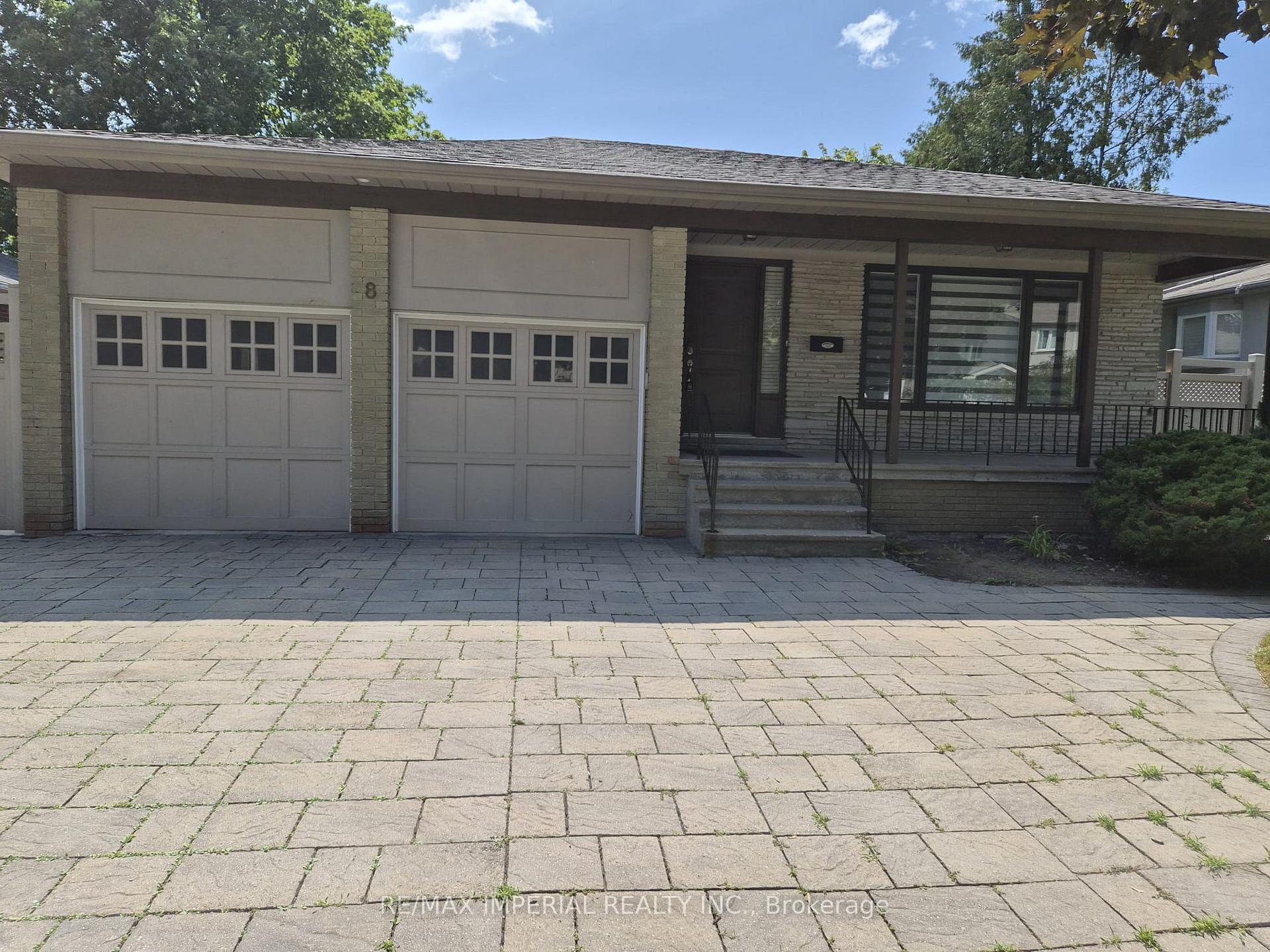 Photo 4 of 8 Multiflora Place, Markham, Bayview Fairway-Bayview Country Club Estates — HOMEH