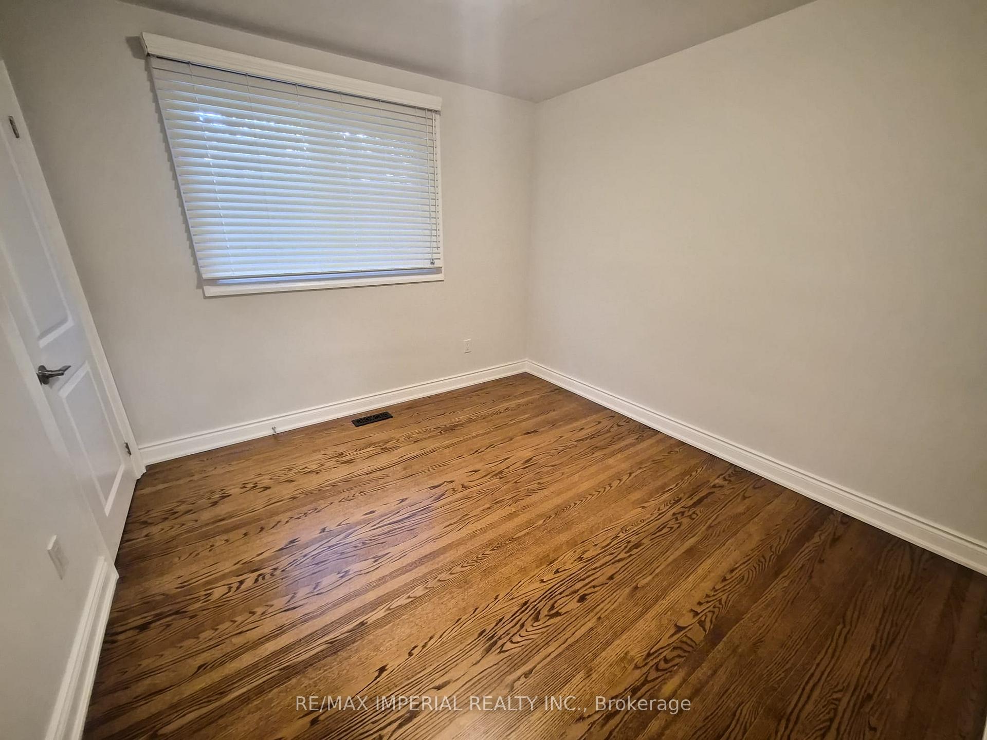Photo 30 of 8 Multiflora Place, Markham, Bayview Fairway-Bayview Country Club Estates — HOMEH