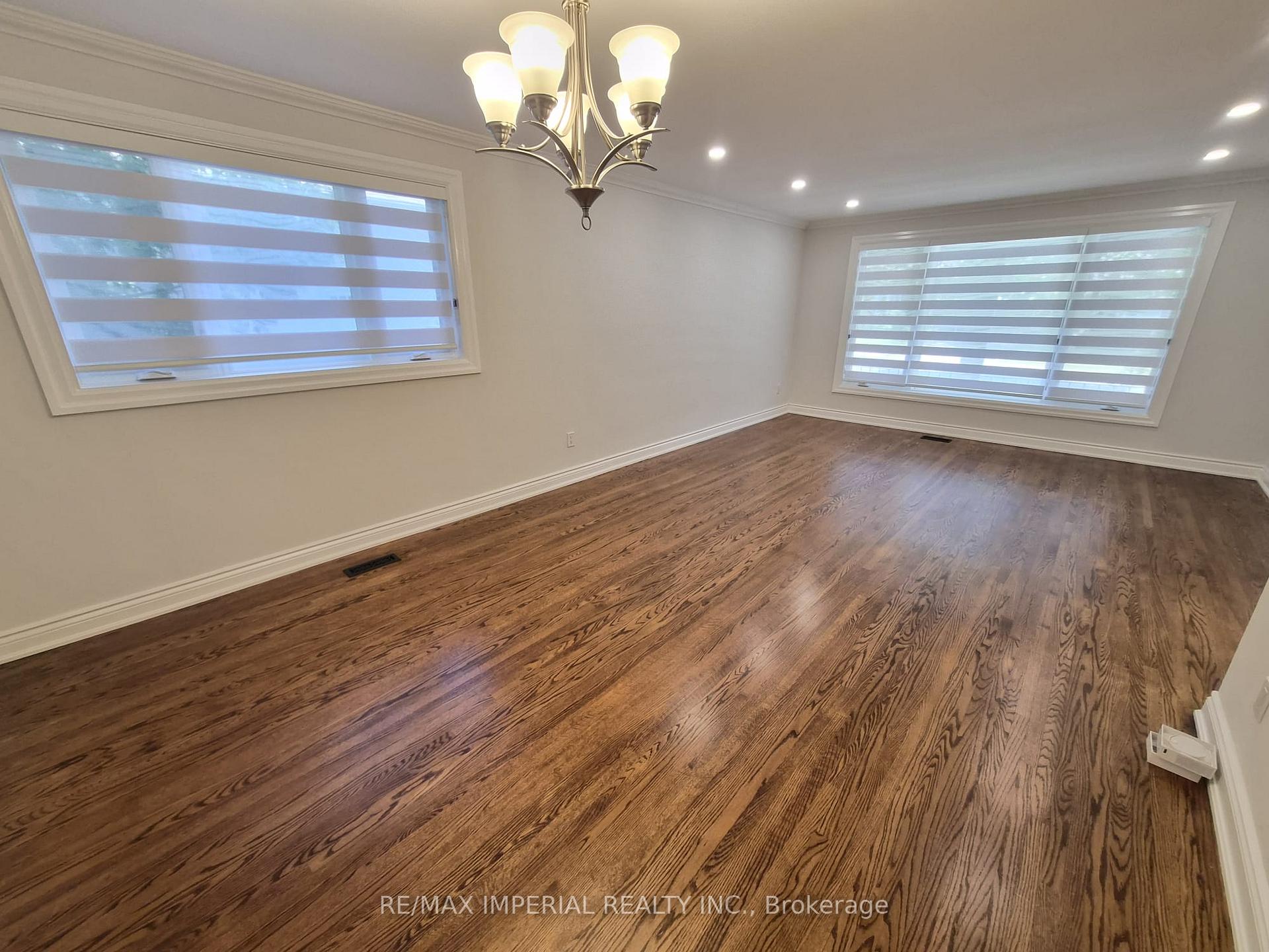 Photo 34 of 8 Multiflora Place, Markham, Bayview Fairway-Bayview Country Club Estates — HOMEH