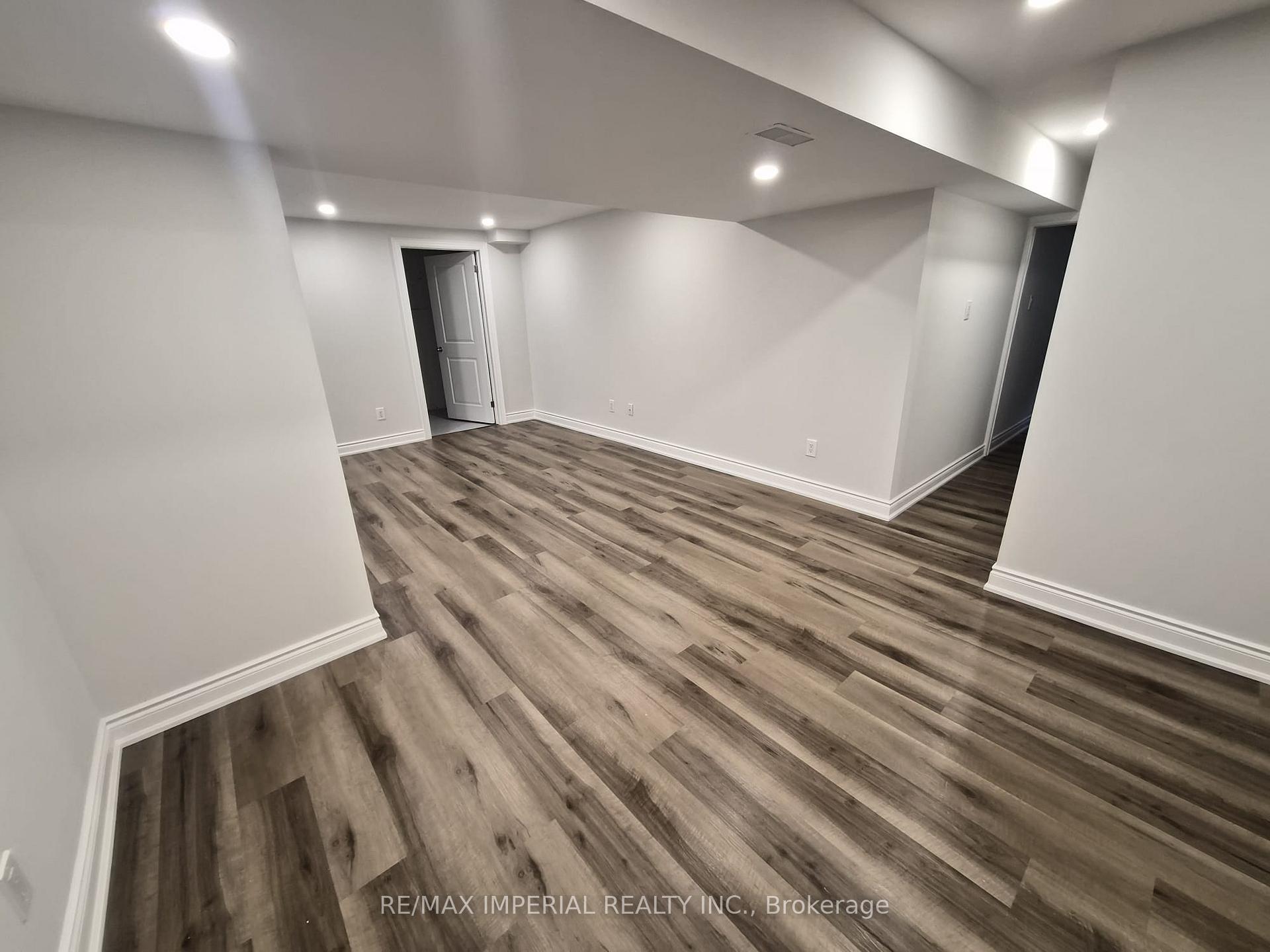Photo 36 of 8 Multiflora Place, Markham, Bayview Fairway-Bayview Country Club Estates — HOMEH