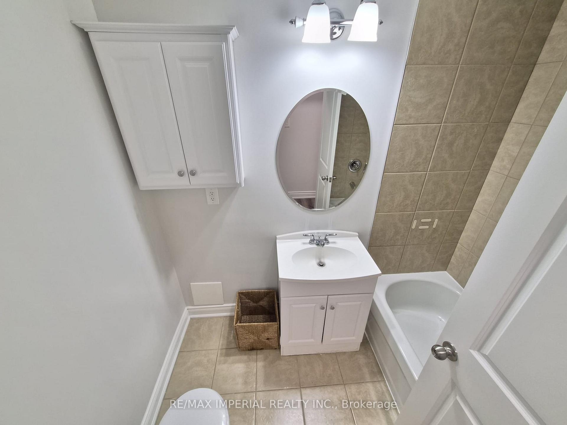 Photo 40 of 8 Multiflora Place, Markham, Bayview Fairway-Bayview Country Club Estates — HOMEH