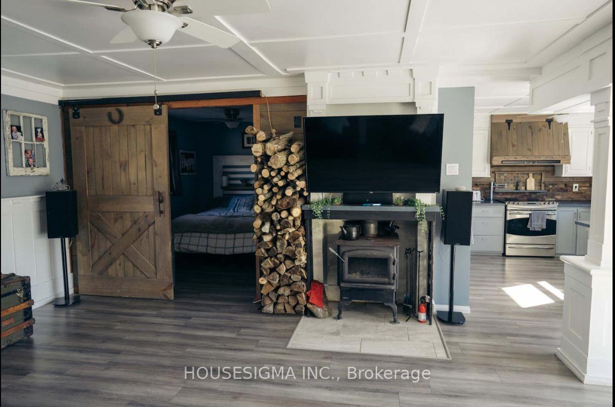 Photo 23 of 21063 Riverview Drive, Thames Centre, Rural Thames Centre — HOMEH