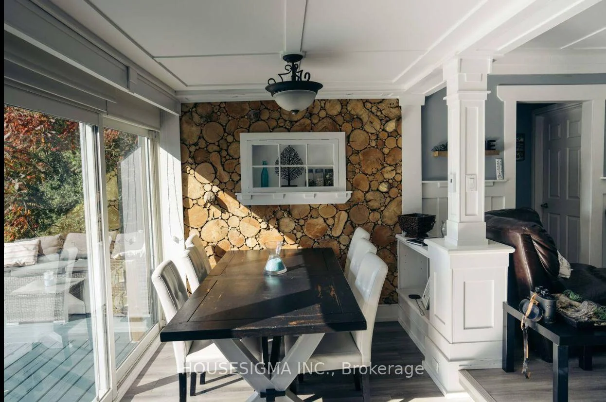 Photo 18 of 21063 Riverview Drive, Thames Centre, Rural Thames Centre — HOMEH