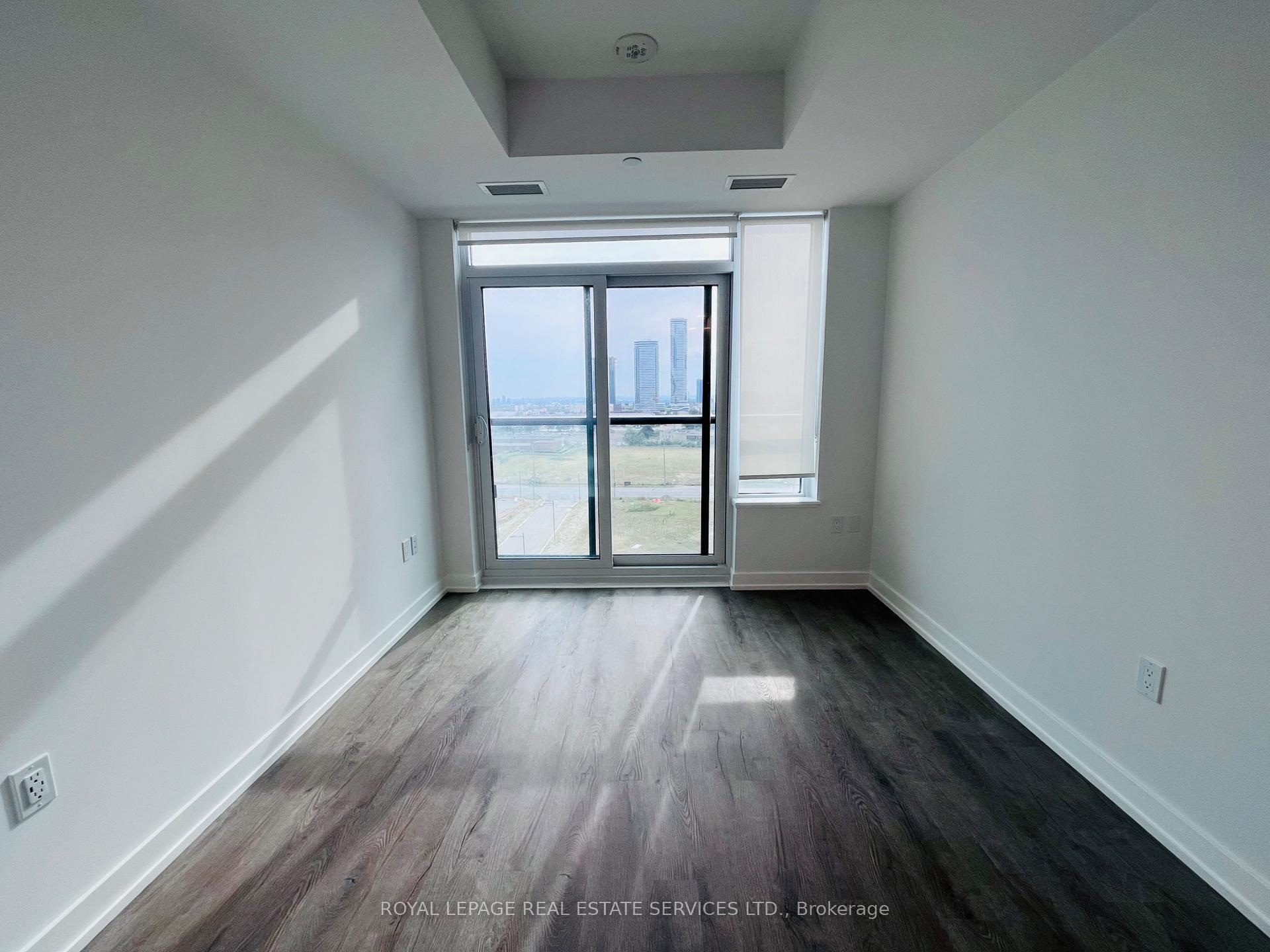 Photo 11 of Unit 804, 2851 Hwy 7, Vaughan, Vaughan Corporate Centre — HOMEH