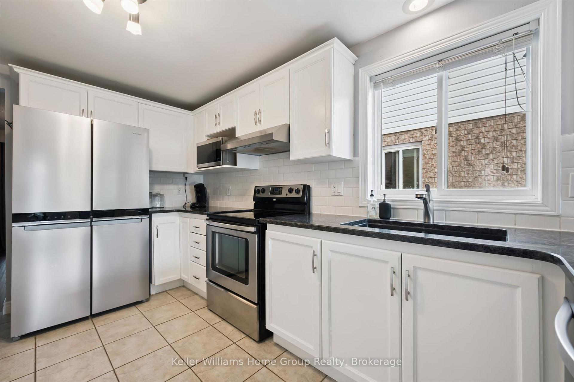 Photo 15 of 217 Deerpath Drive, Guelph, Willow West/Sugarbush/West Acres — HOMEH