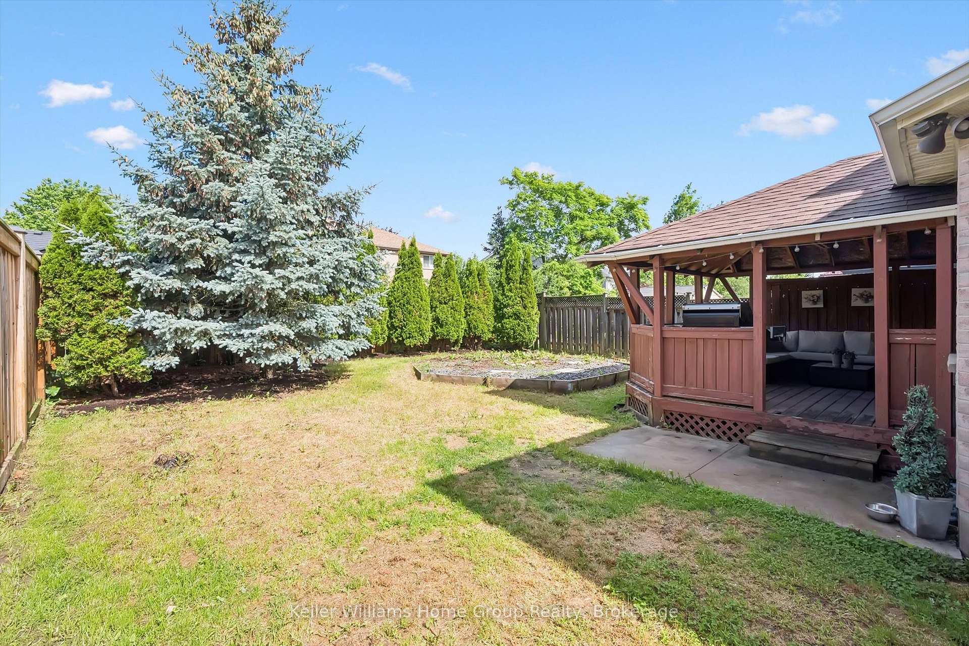 Photo 33 of 217 Deerpath Drive, Guelph, Willow West/Sugarbush/West Acres — HOMEH
