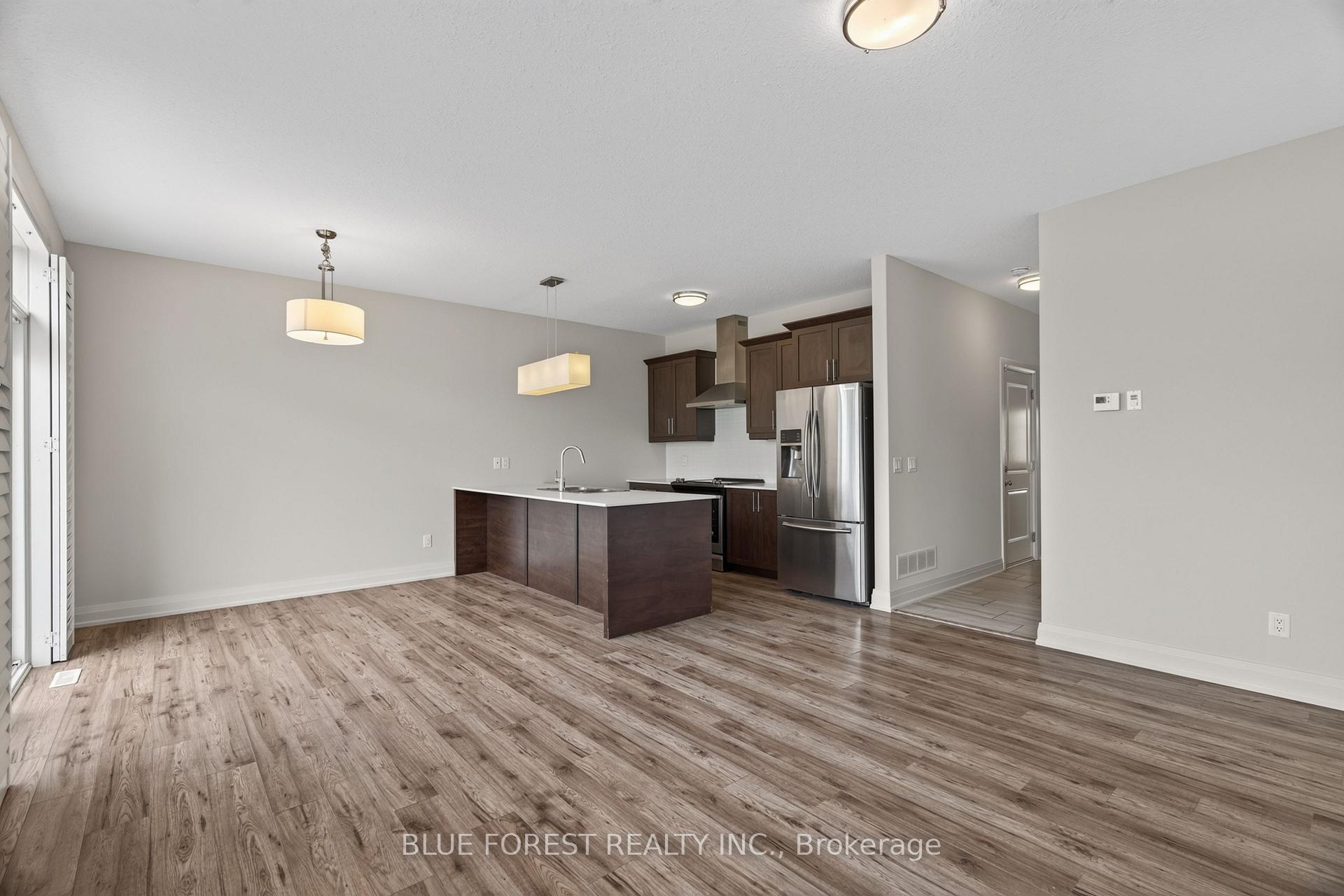 Photo 8 of Unit 126, 3025 Singleton Avenue, London, South W — HOMEH