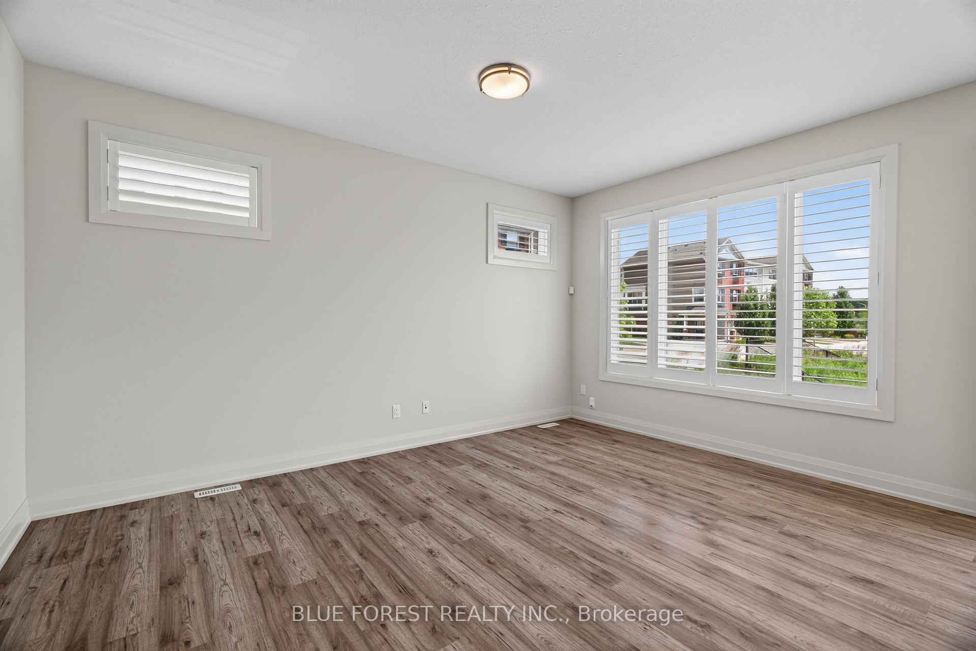 Photo 10 of Unit 126, 3025 Singleton Avenue, London, South W — HOMEH