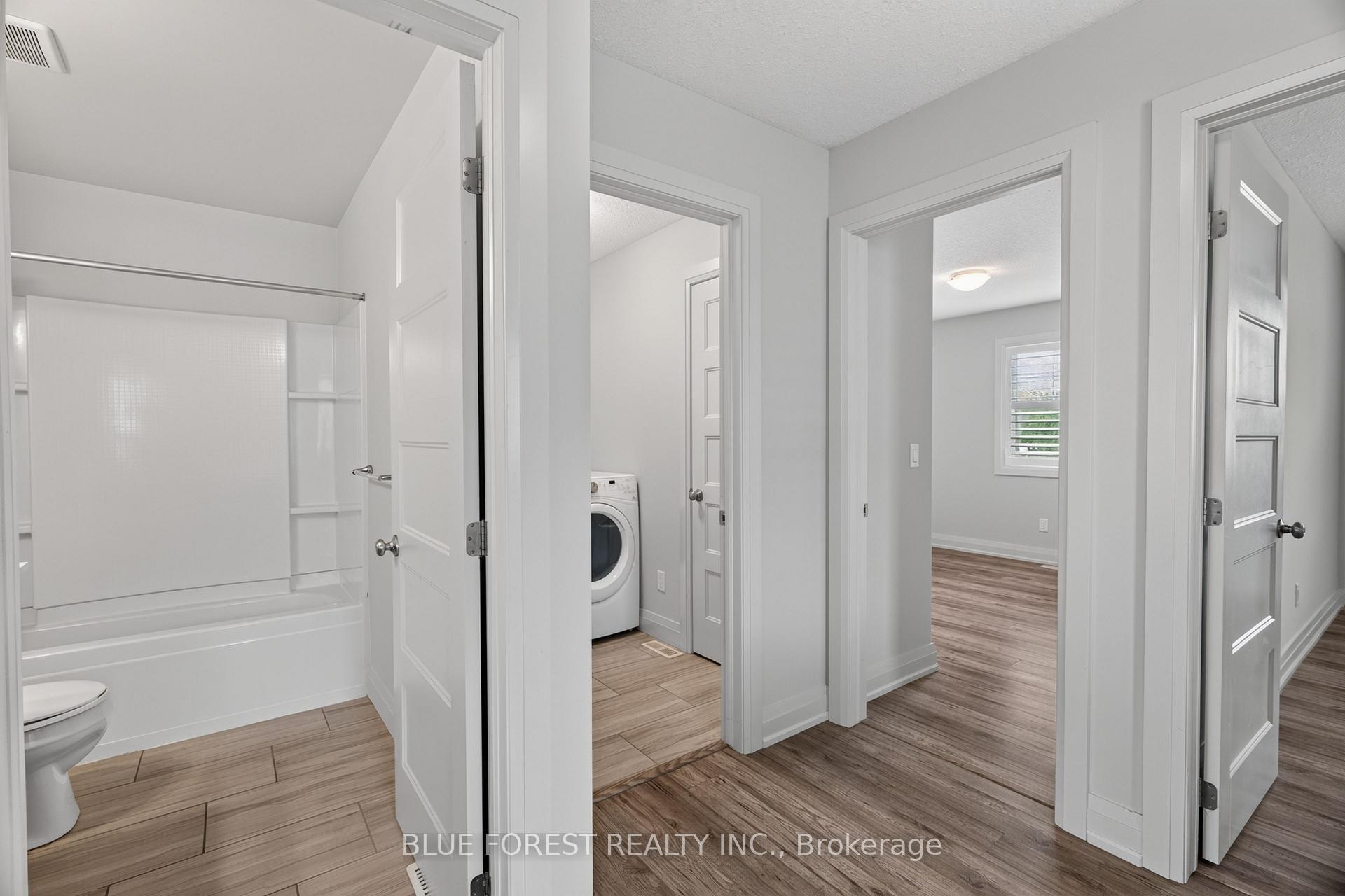Photo 11 of Unit 126, 3025 Singleton Avenue, London, South W — HOMEH