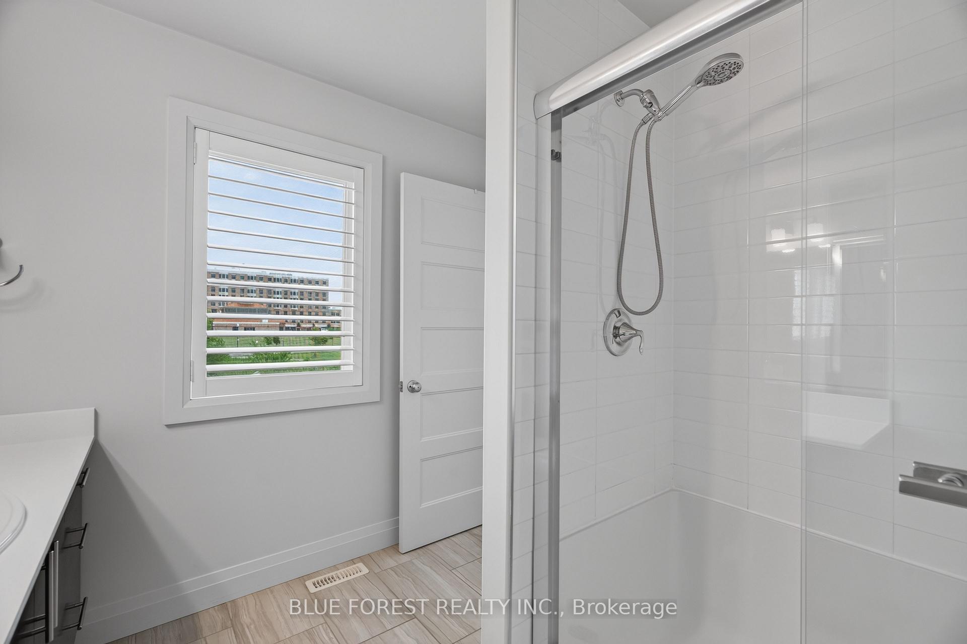 Photo 16 of Unit 126, 3025 Singleton Avenue, London, South W — HOMEH