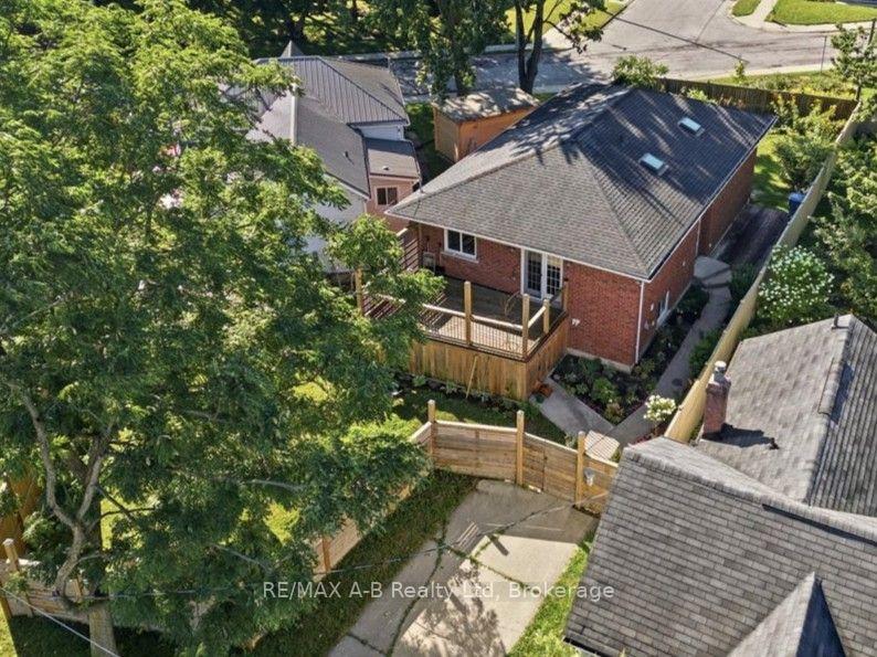 Photo 2 of 15 Railway Street, Stratford — HOMEH