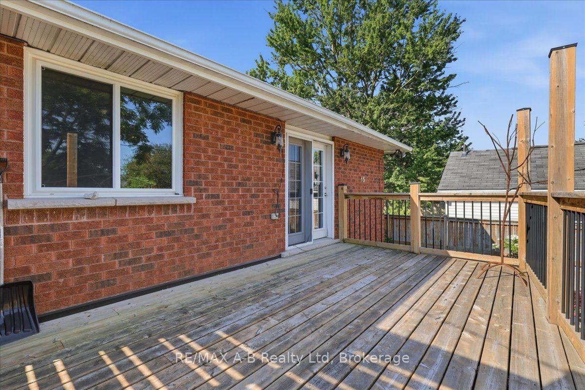 Photo 41 of 15 Railway Street, Stratford — HOMEH