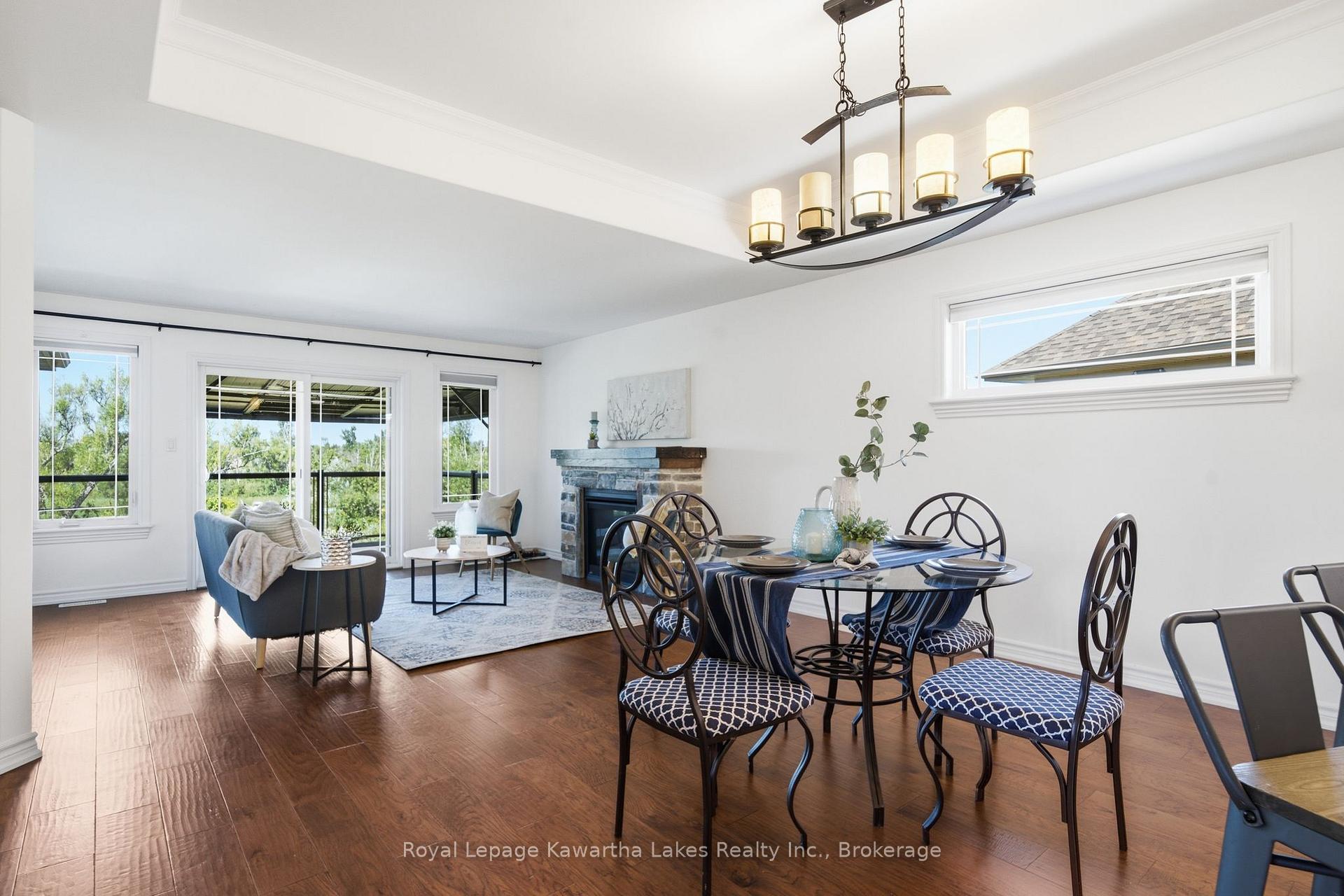 Photo 5 of 25 Barron Boulevard, Kawartha Lakes, Lindsay — HOMEH