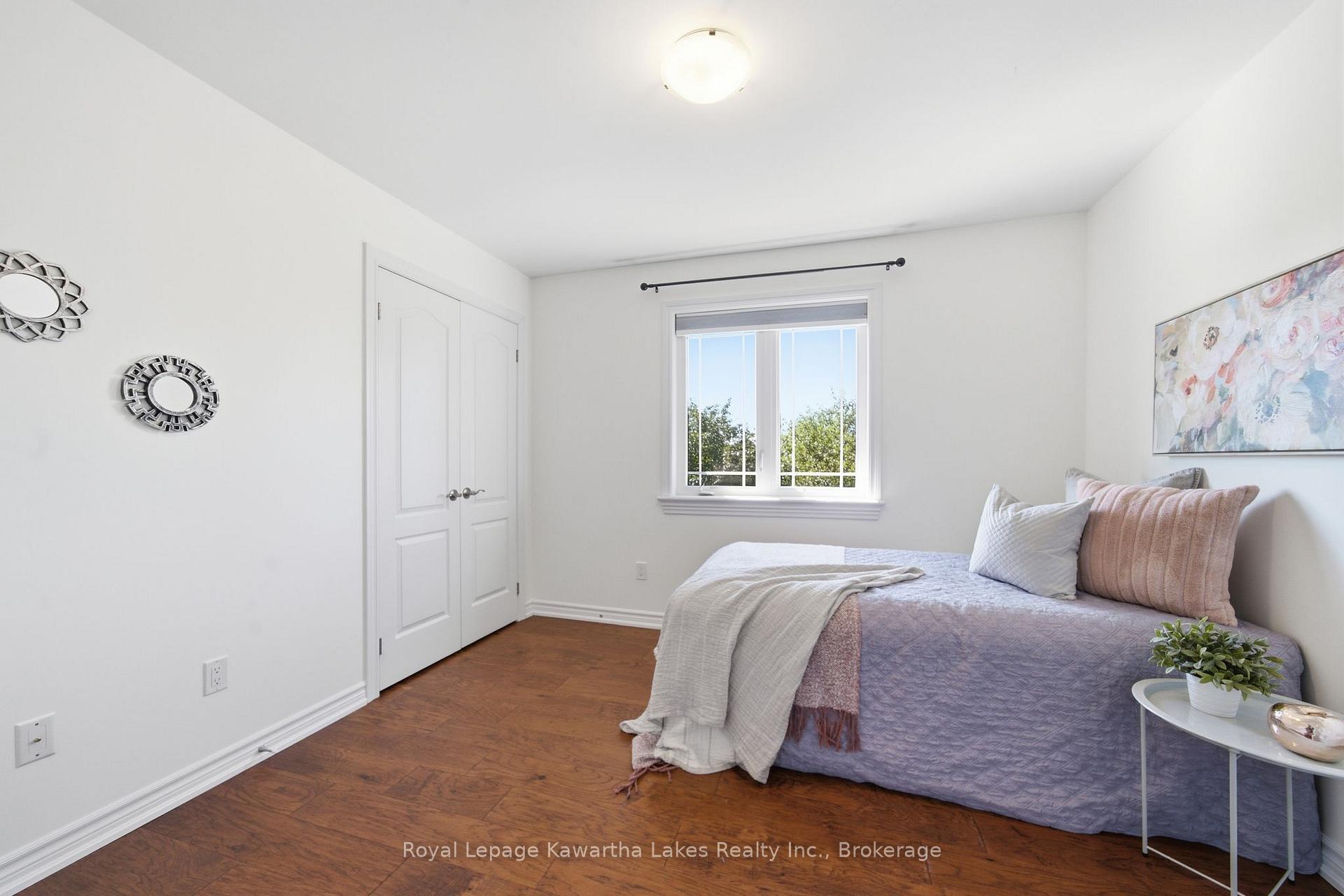 Photo 16 of 25 Barron Boulevard, Kawartha Lakes, Lindsay — HOMEH