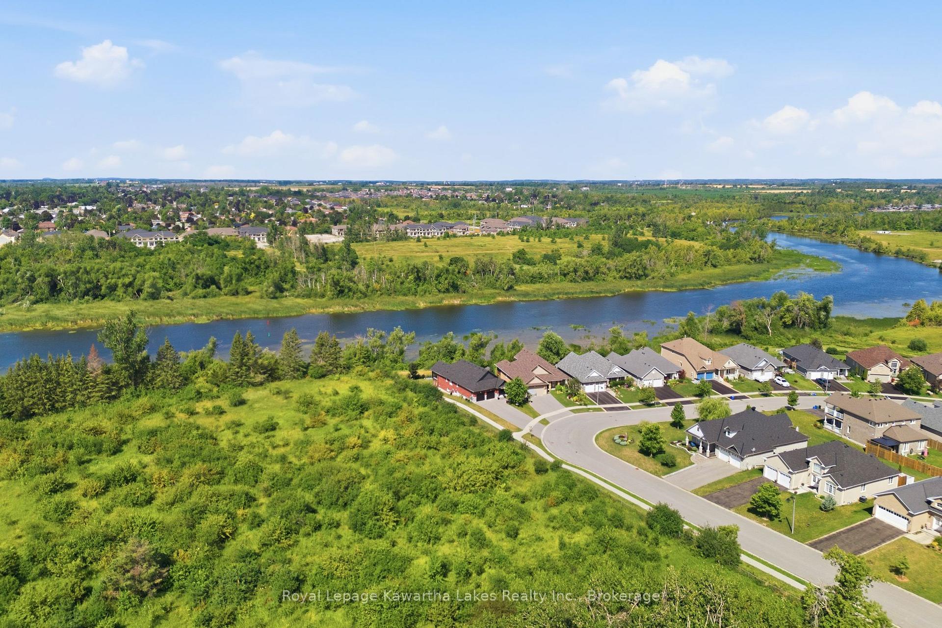 Photo 38 of 25 Barron Boulevard, Kawartha Lakes, Lindsay — HOMEH
