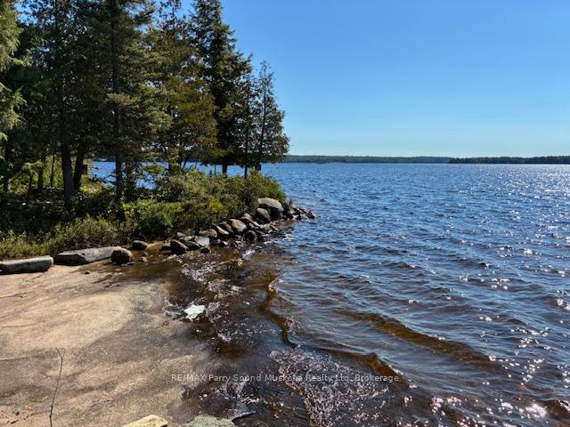 Photo 10 of 5993 HIGHWAY #124 Highway, Magnetawan, Ahmic Harbour — HOMEH