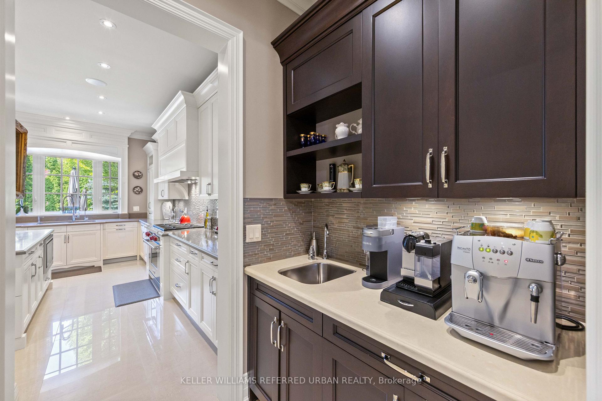 Photo 20 of 4 Community Circle, North York, Willowdale West — HOMEH