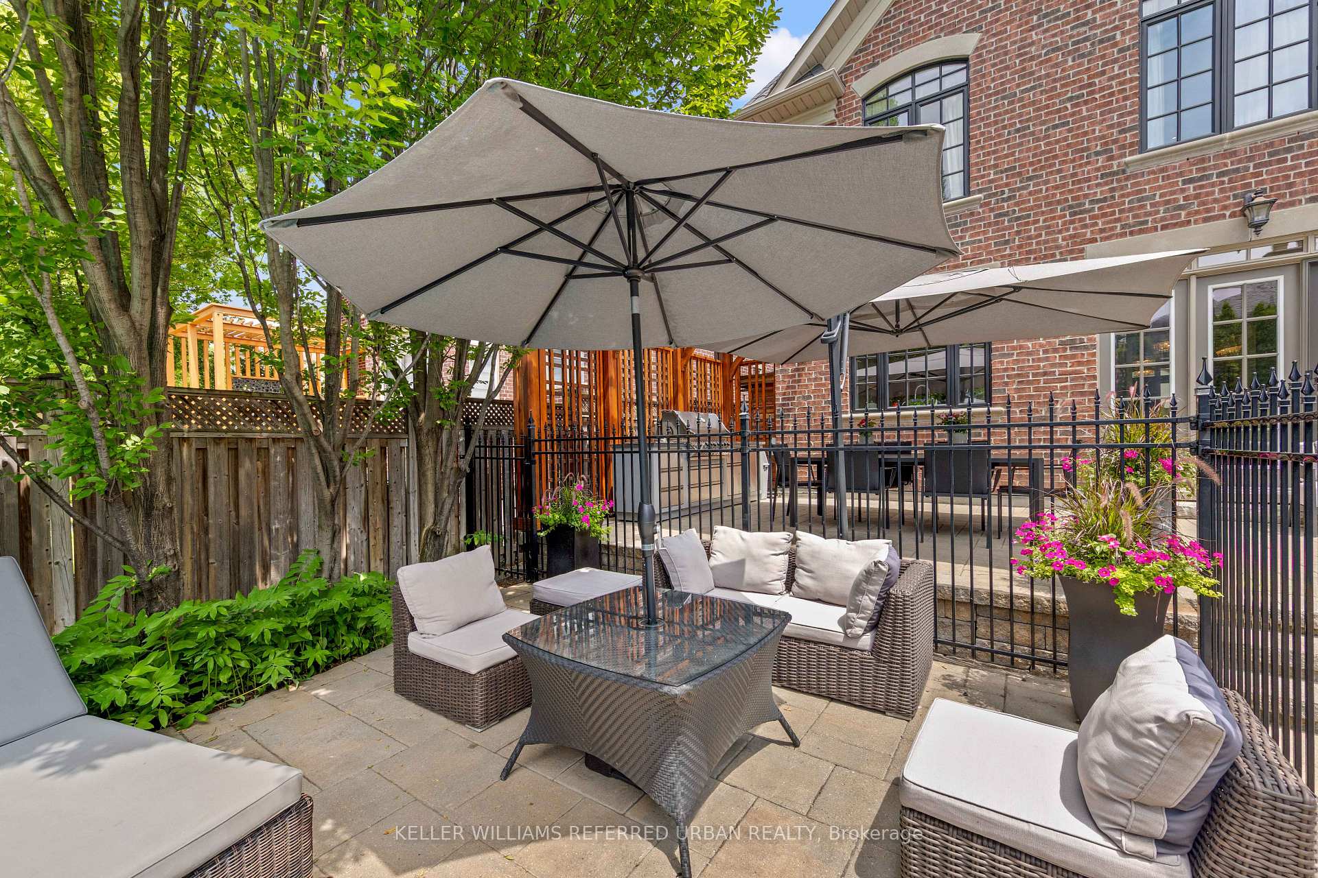 Photo 49 of 4 Community Circle, North York, Willowdale West — HOMEH
