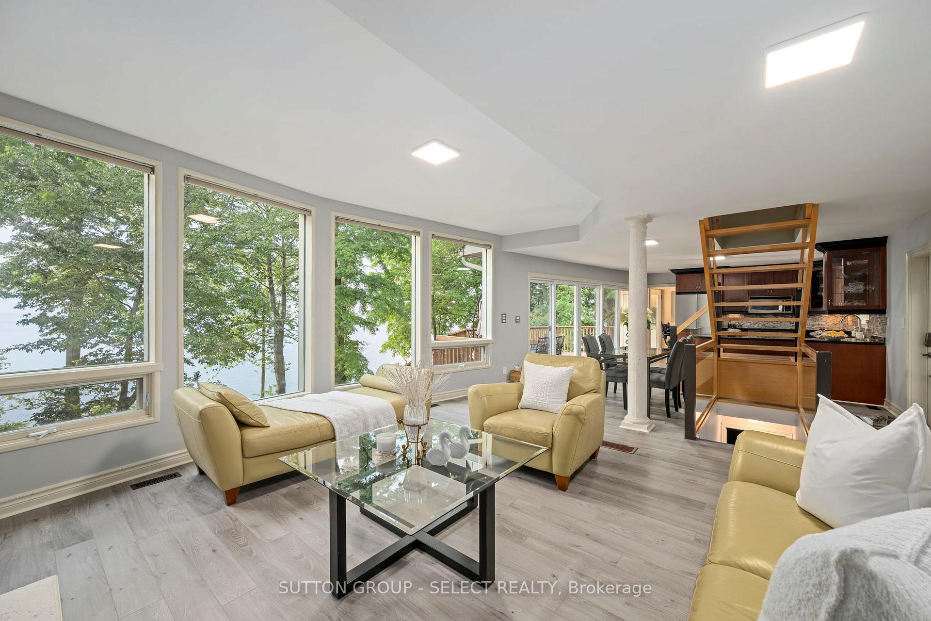 Photo 7 of 5284 Cliff Road, Lambton Shores, Forest — HOMEH