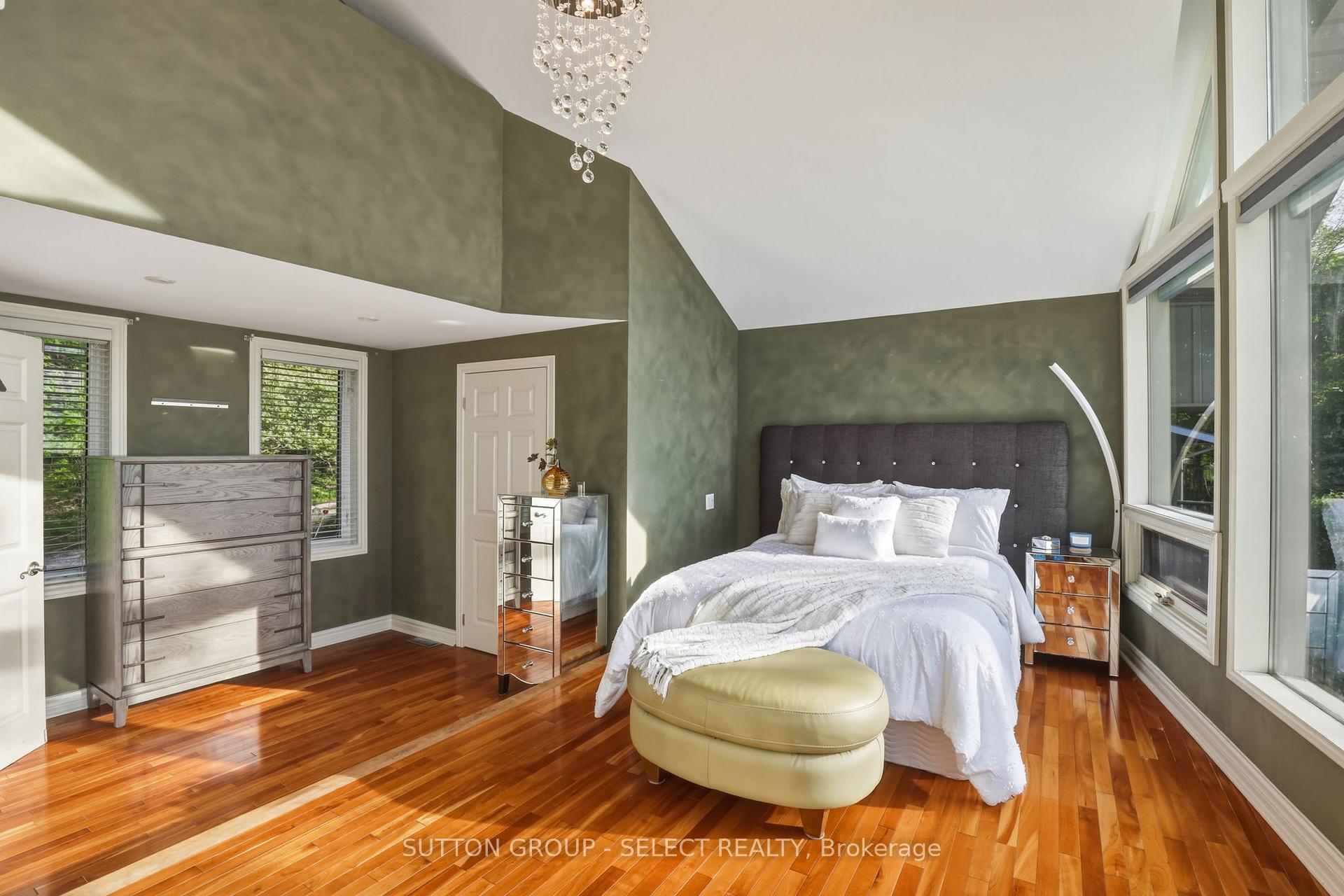 Photo 25 of 5284 Cliff Road, Lambton Shores, Forest — HOMEH