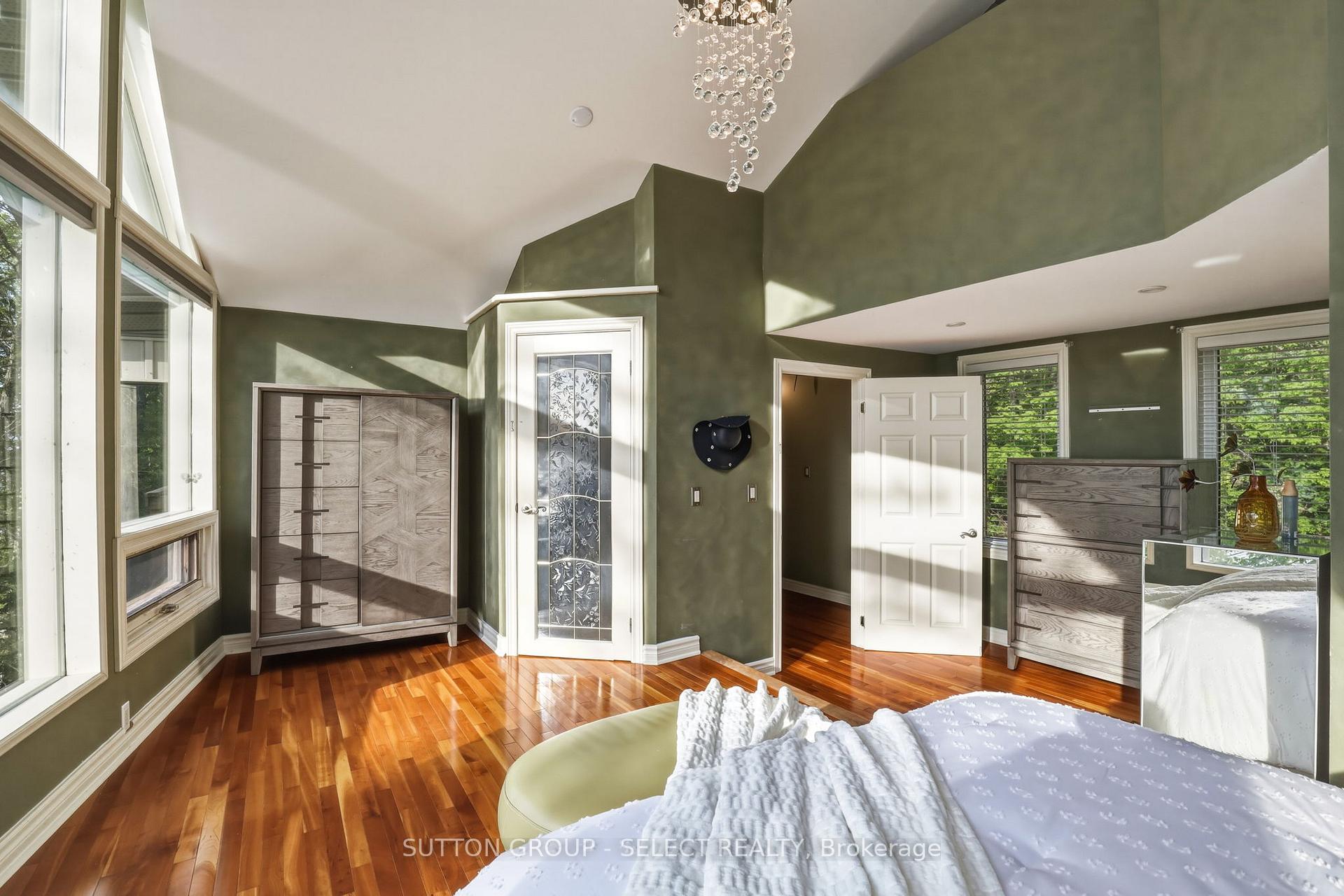 Photo 26 of 5284 Cliff Road, Lambton Shores, Forest — HOMEH