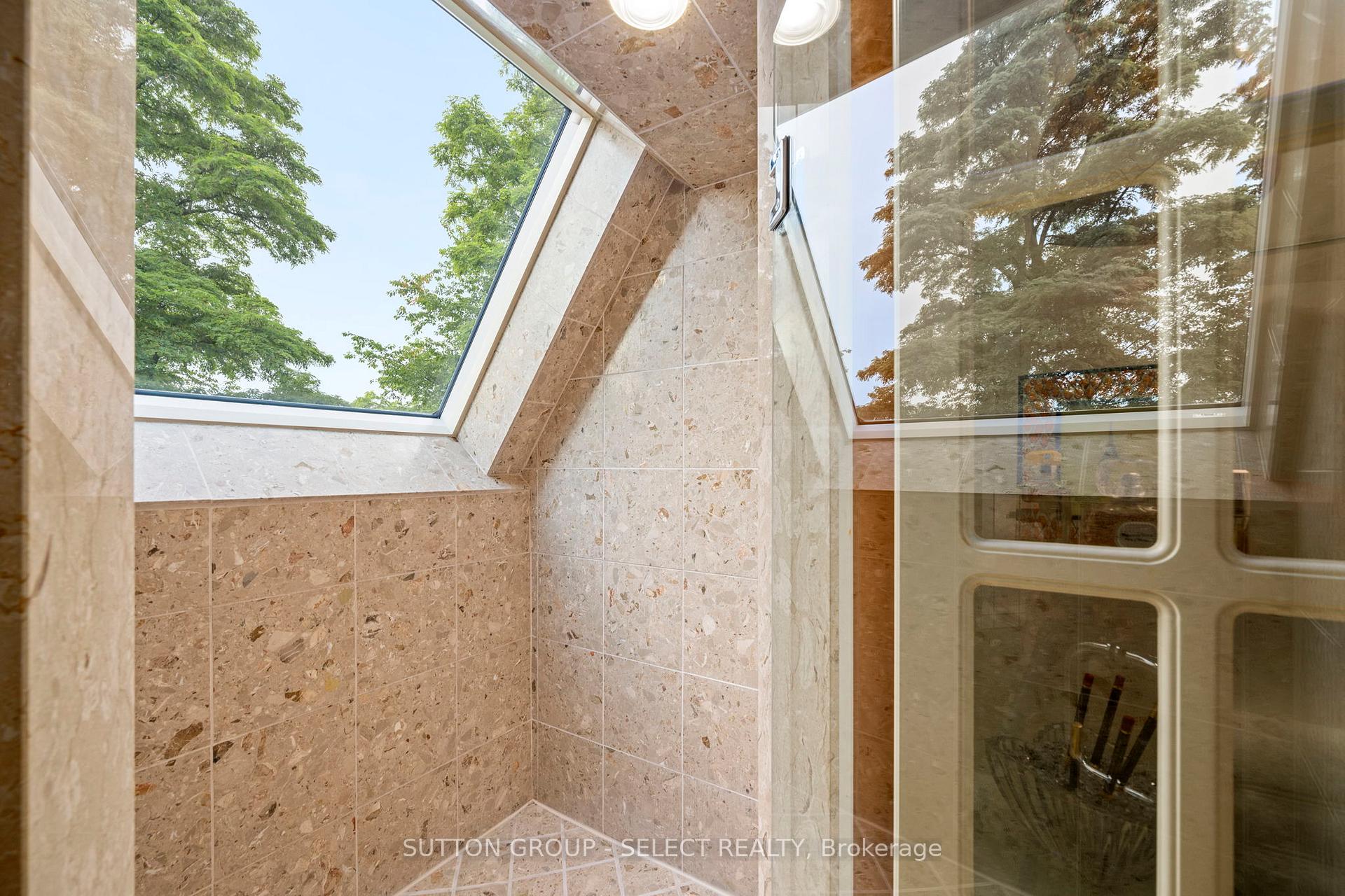 Photo 30 of 5284 Cliff Road, Lambton Shores, Forest — HOMEH