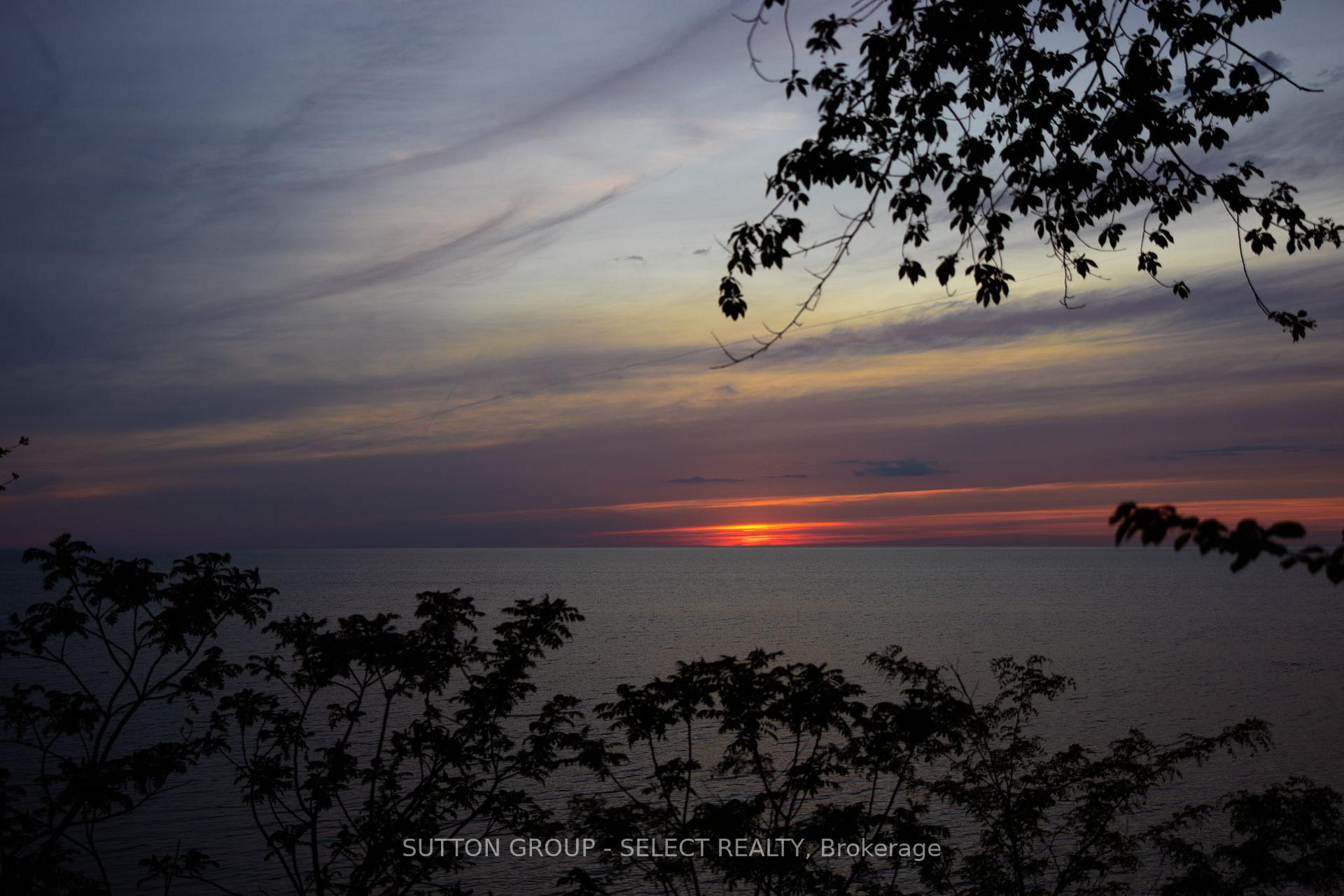 Photo 40 of 5284 Cliff Road, Lambton Shores, Forest — HOMEH