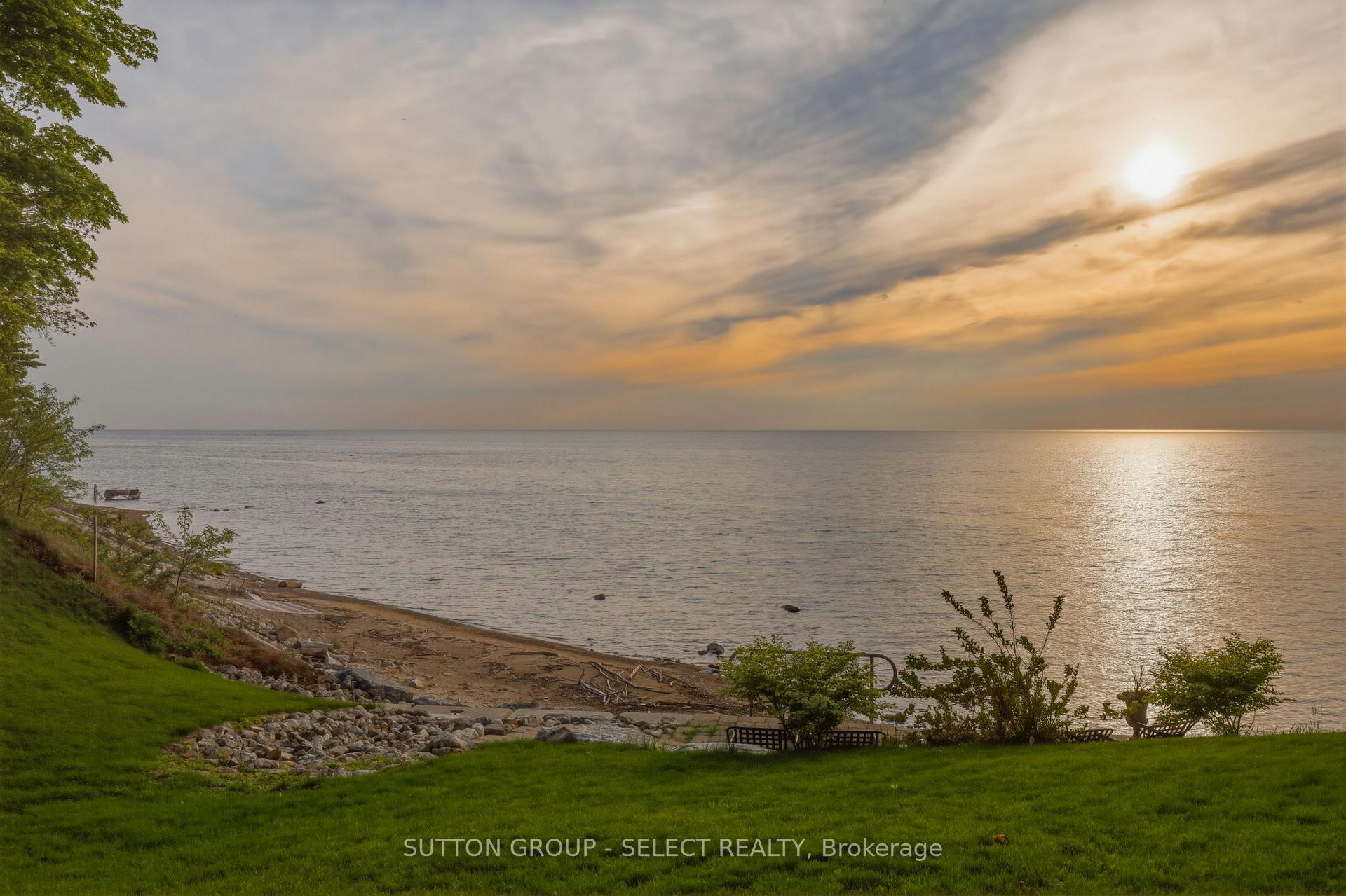 Photo 41 of 5284 Cliff Road, Lambton Shores, Forest — HOMEH