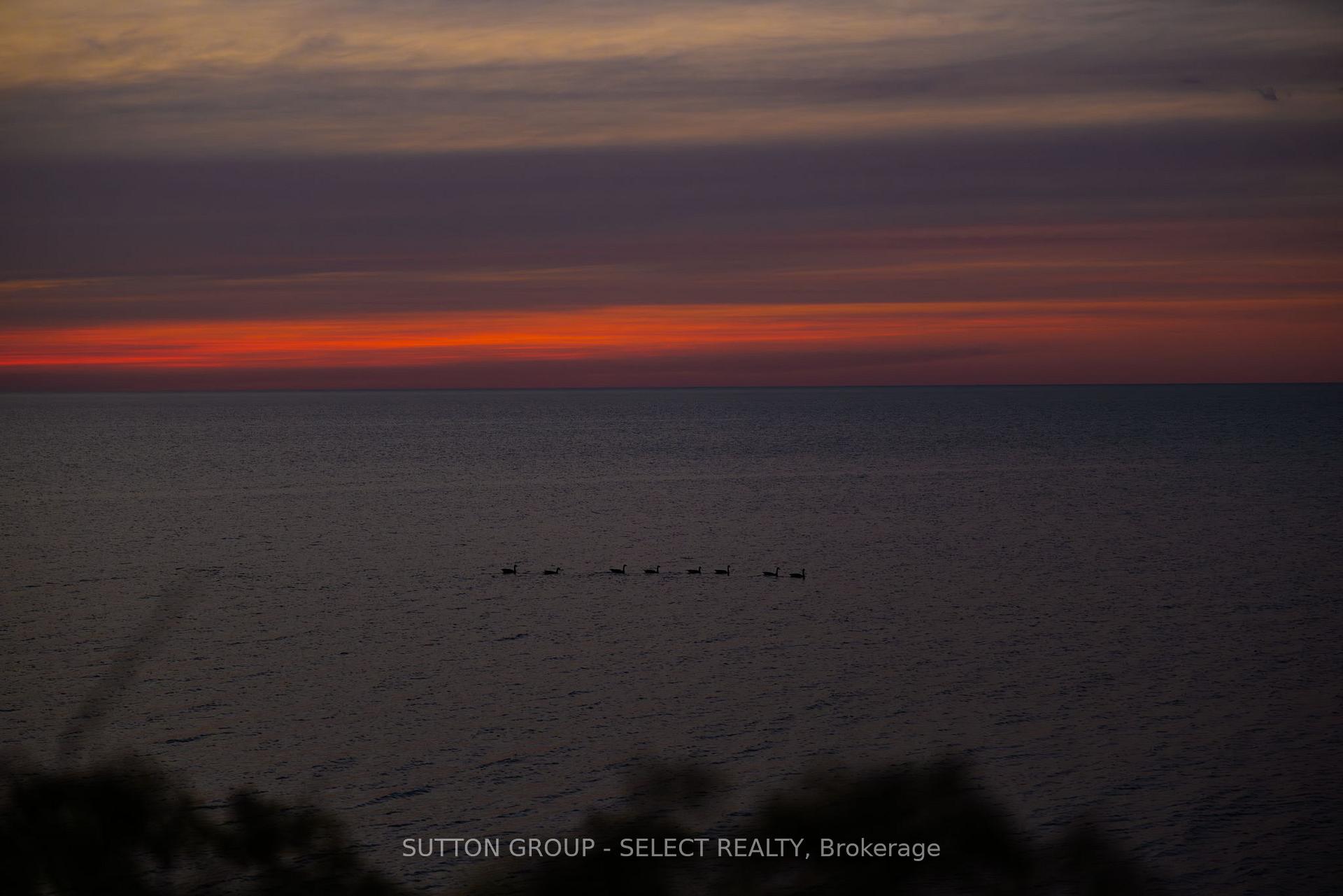 Photo 42 of 5284 Cliff Road, Lambton Shores, Forest — HOMEH