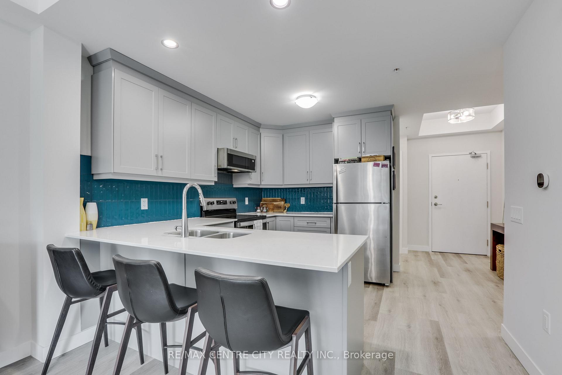 Photo 11 of Unit 206, 100 The Promenade, Central Elgin, Port Stanley — HOMEH