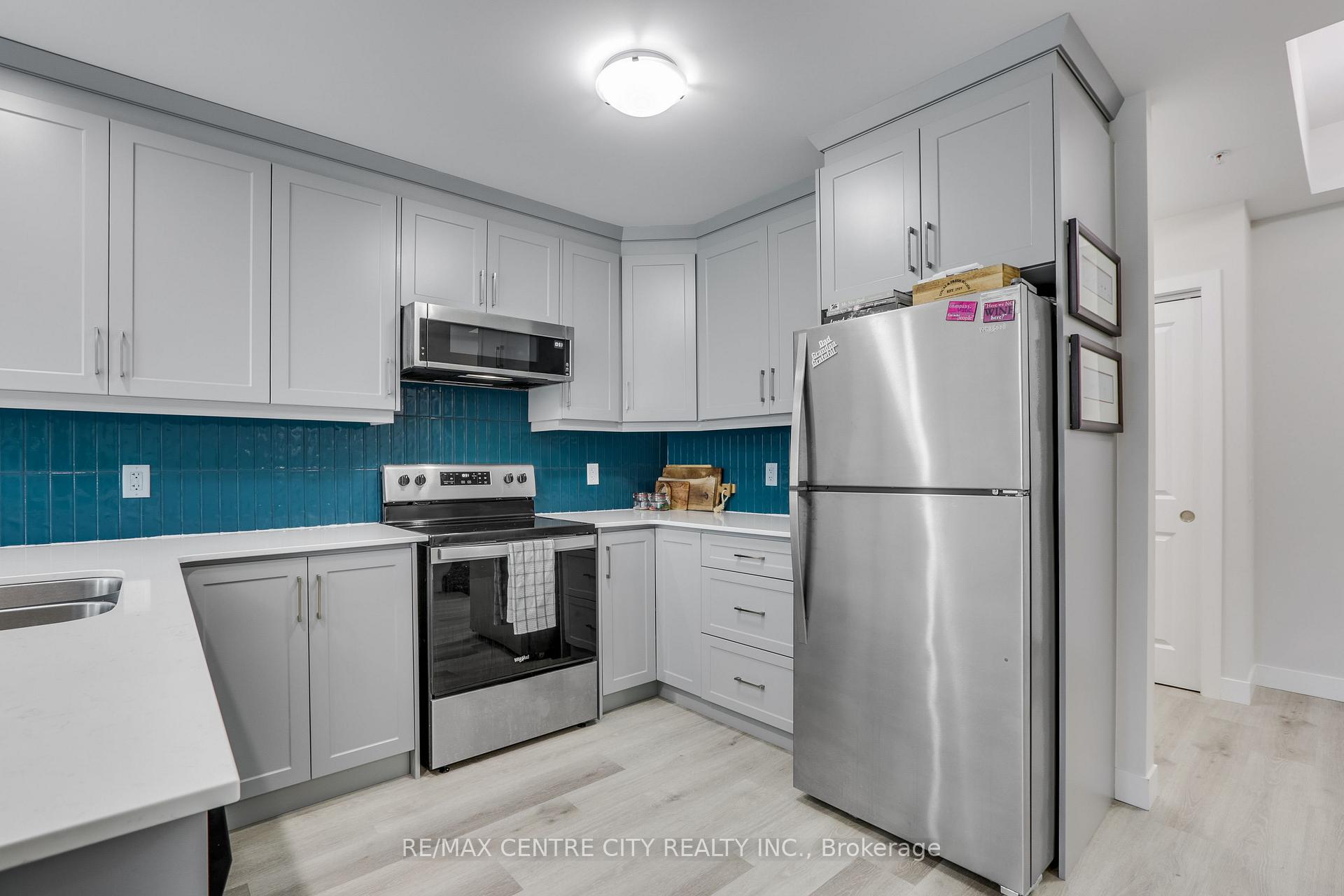 Photo 12 of Unit 206, 100 The Promenade, Central Elgin, Port Stanley — HOMEH