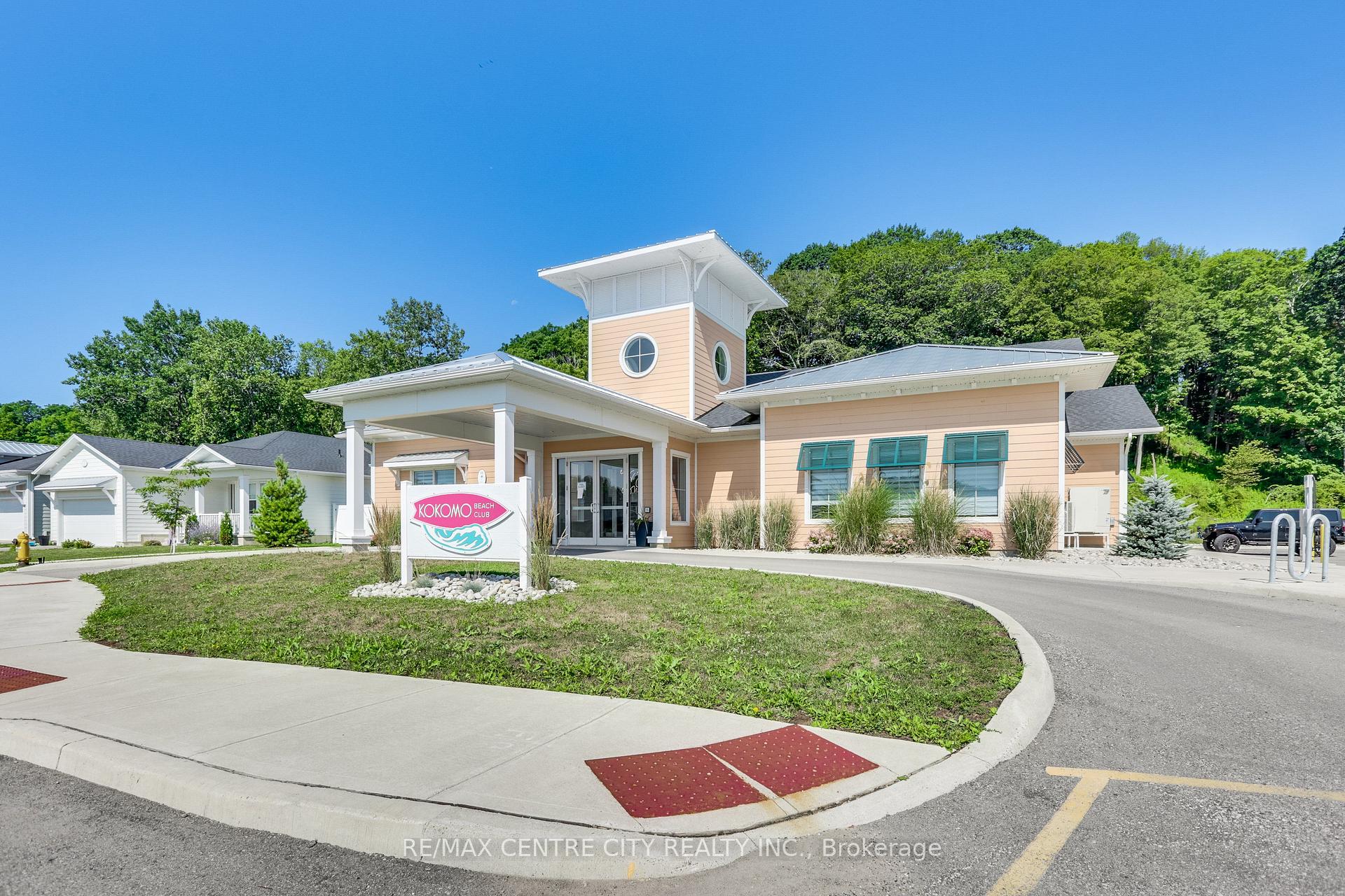 Photo 36 of Unit 206, 100 The Promenade, Central Elgin, Port Stanley — HOMEH