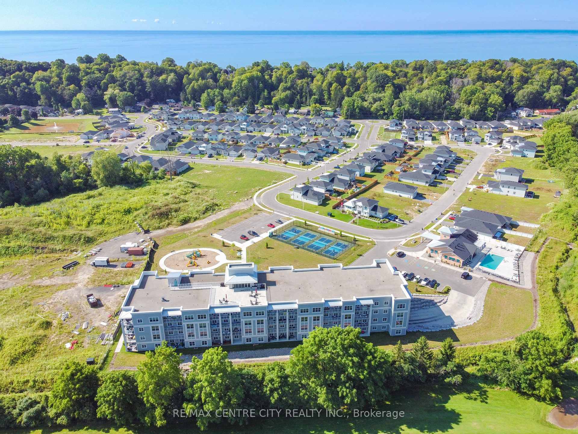 Photo 47 of Unit 206, 100 The Promenade, Central Elgin, Port Stanley — HOMEH